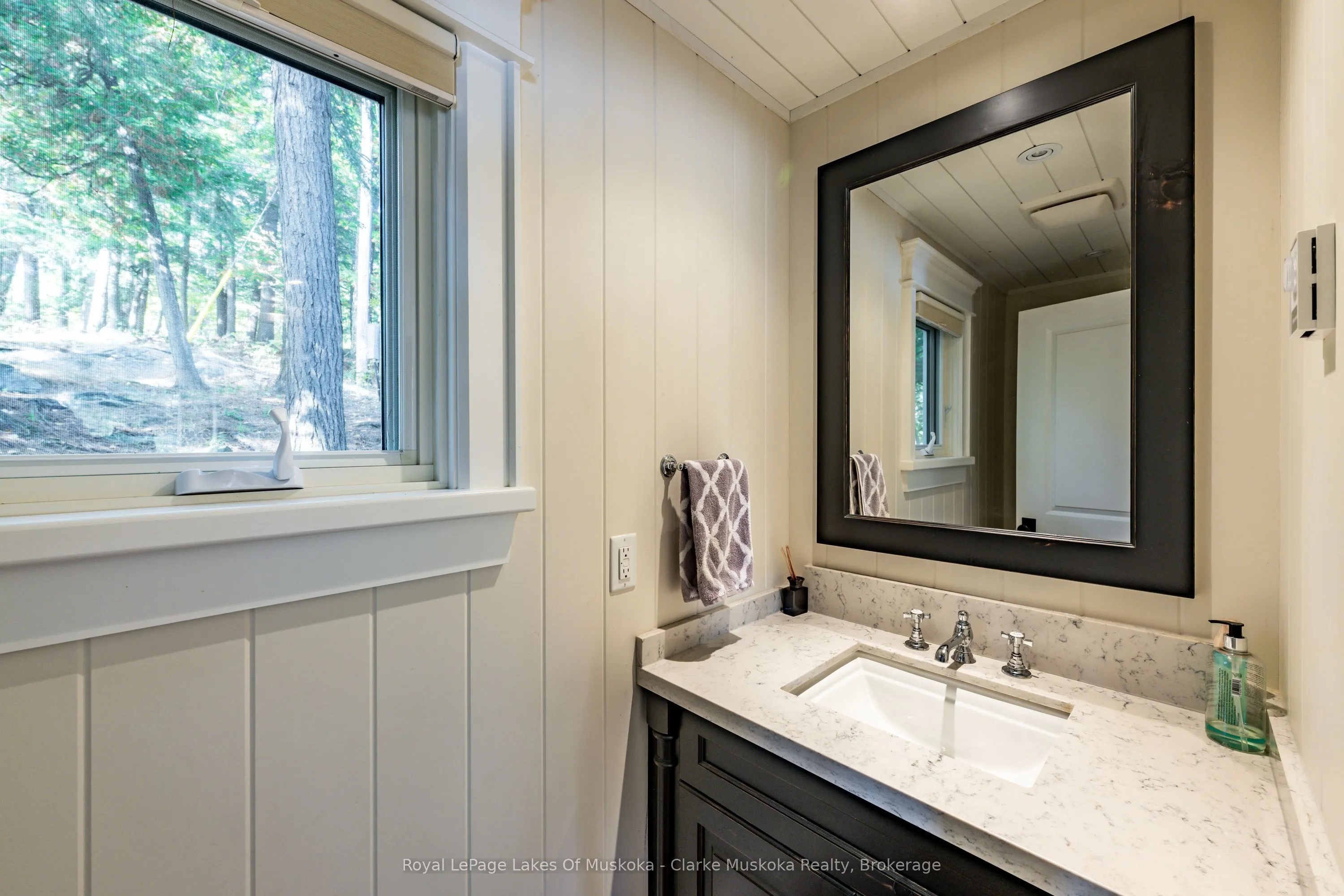 1052 Longhurst Road #15
