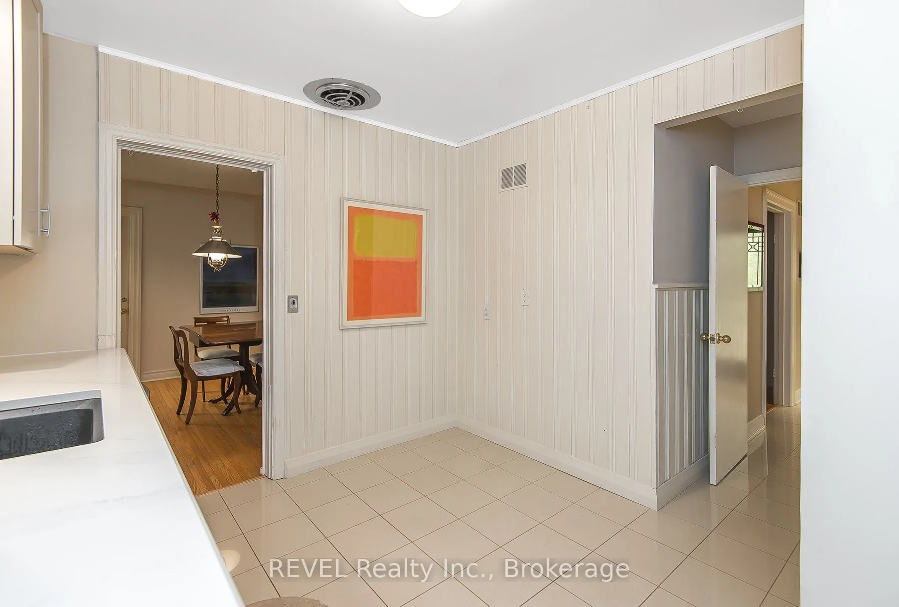 113 St. Paul Crescent