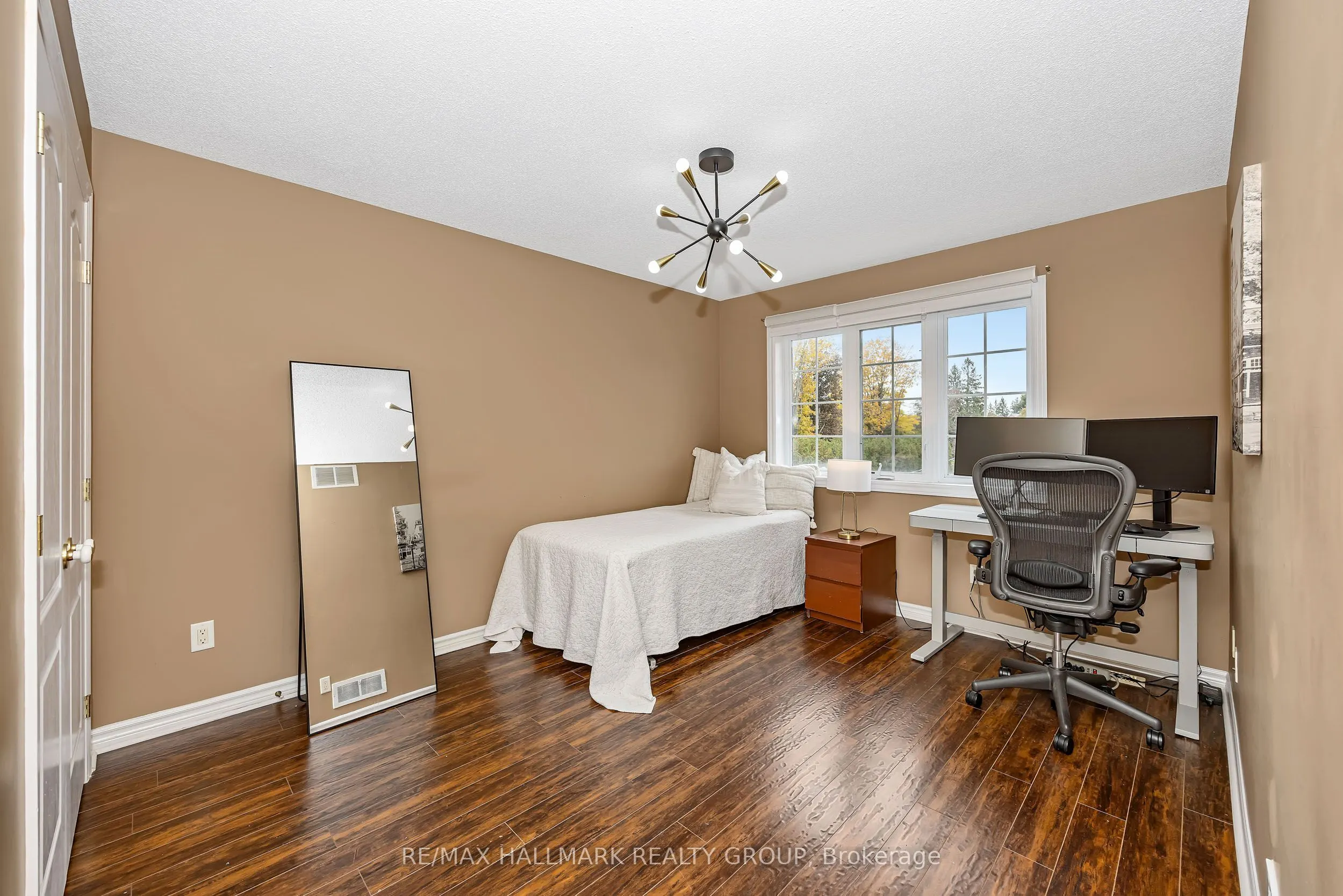 5B Kemp Drive