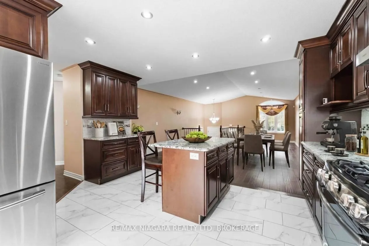 8253 Costabile Drive
