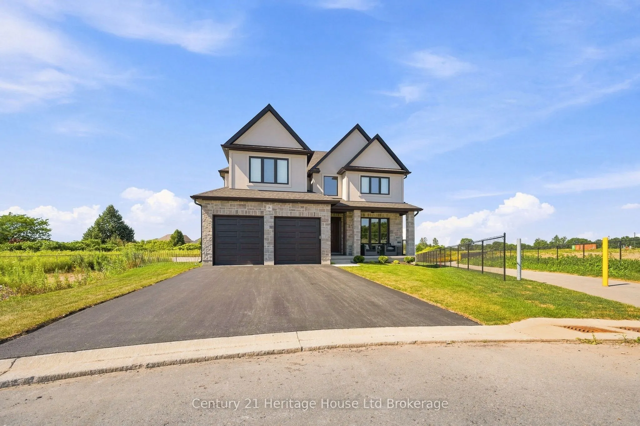 18 Thompson Court