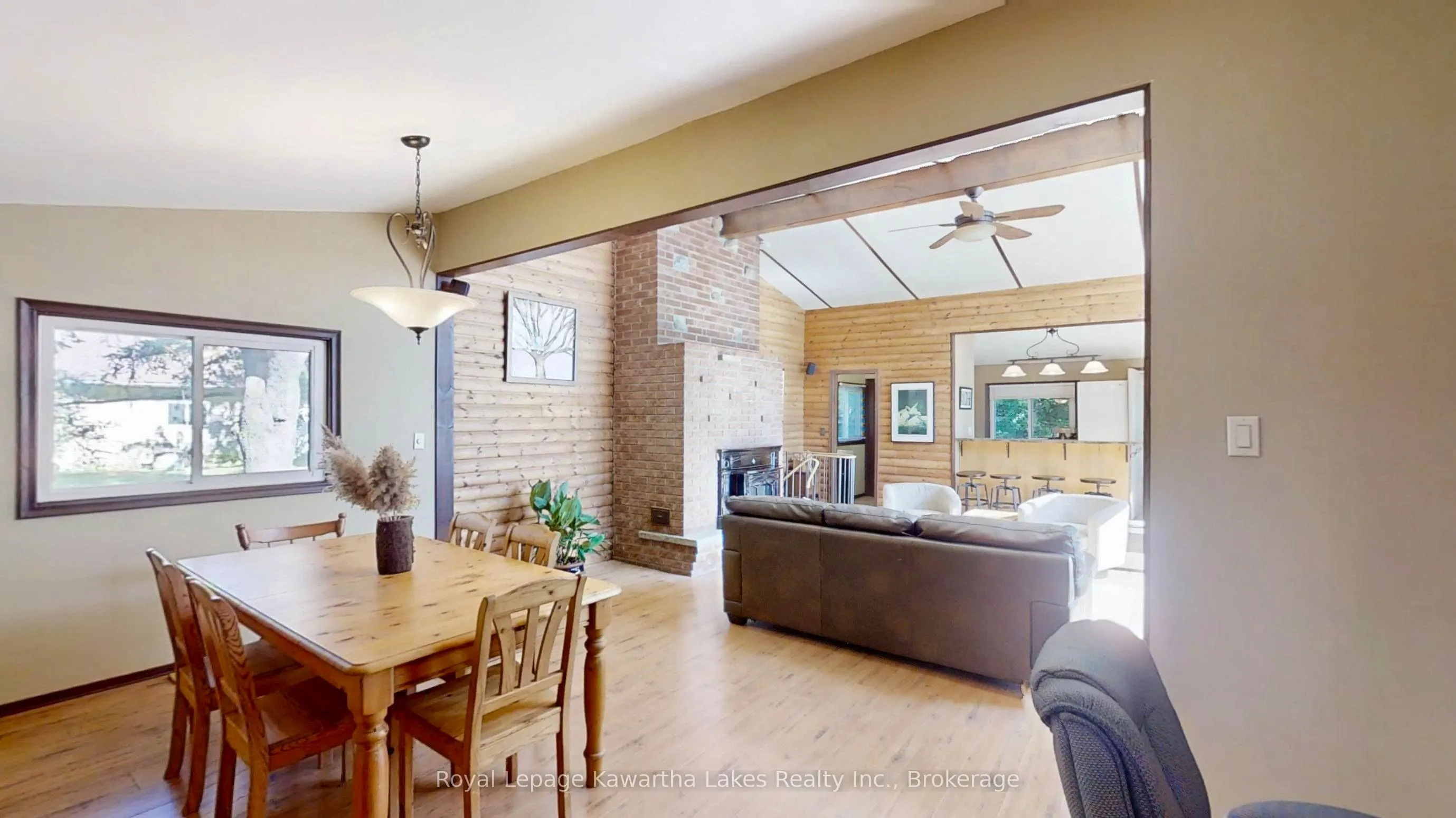 18 Lakeview Boulevard