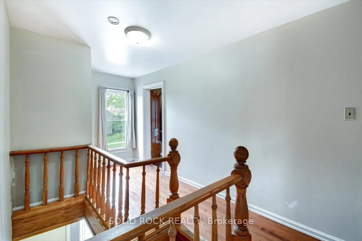 53 Church (St) Avenue