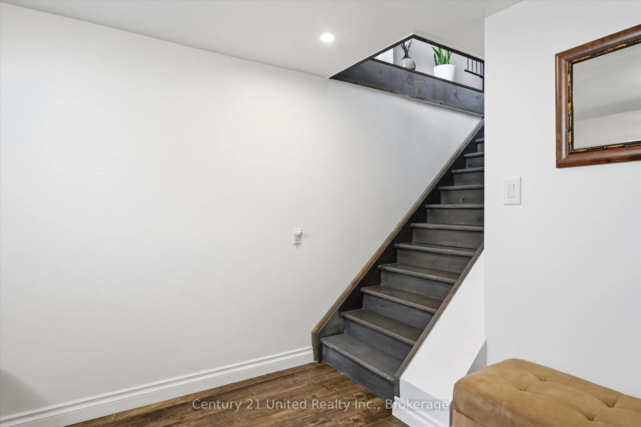 5 Emily Court