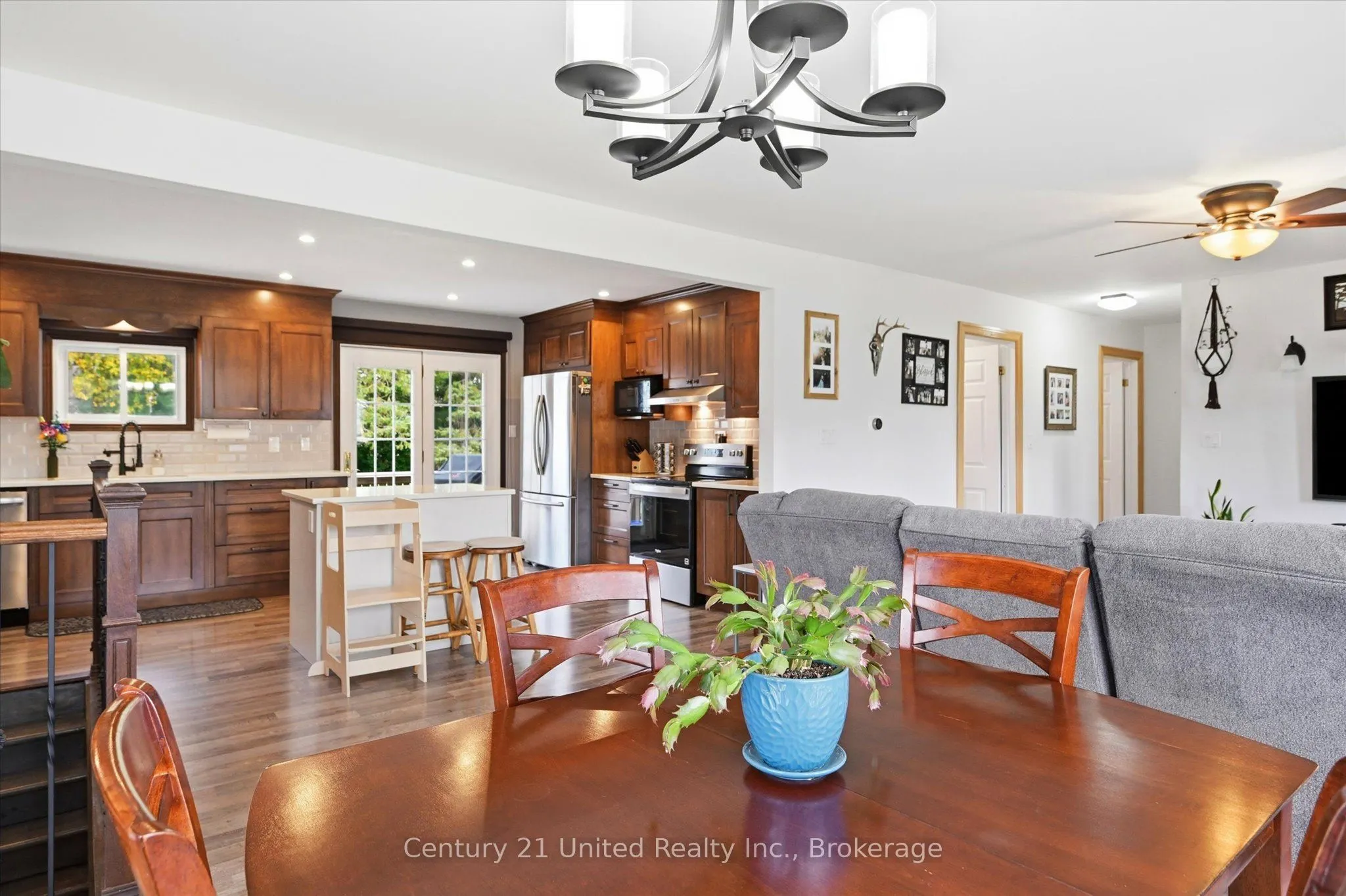 5 Emily Court