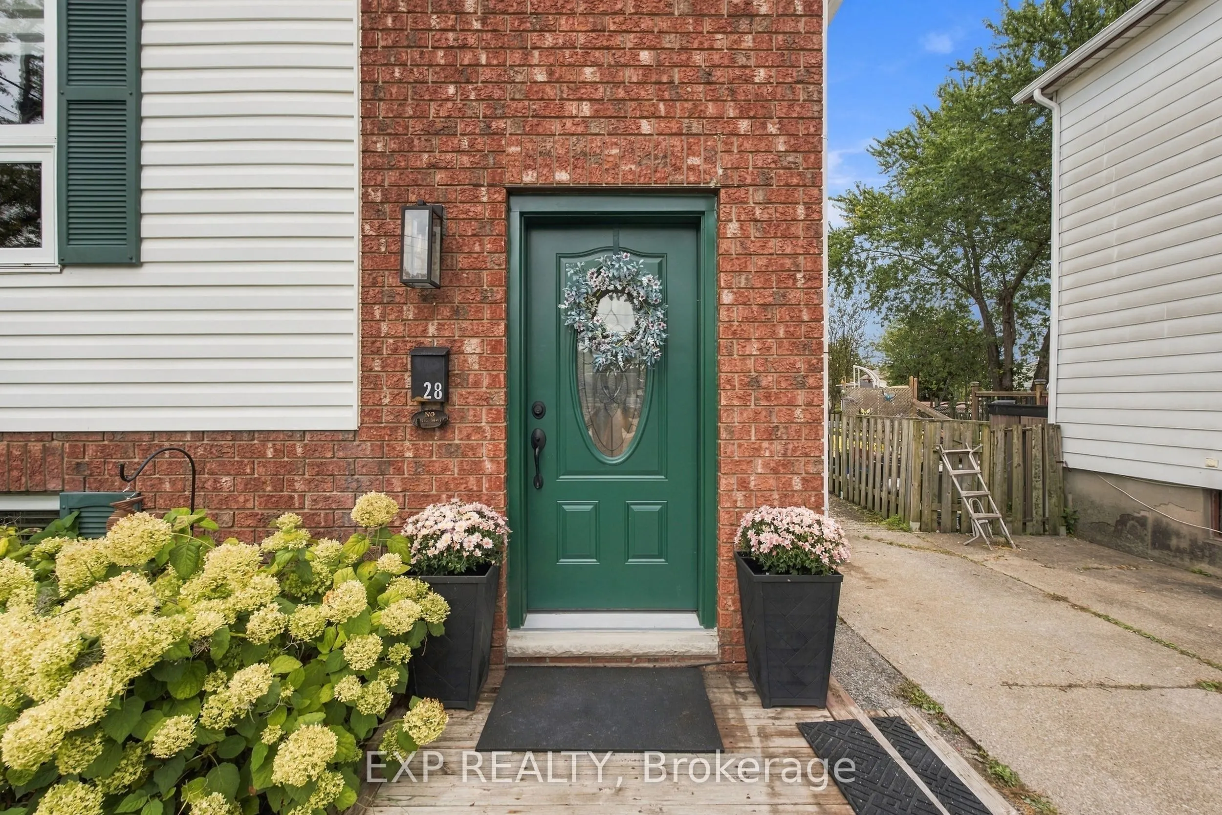 28 Maitland Street