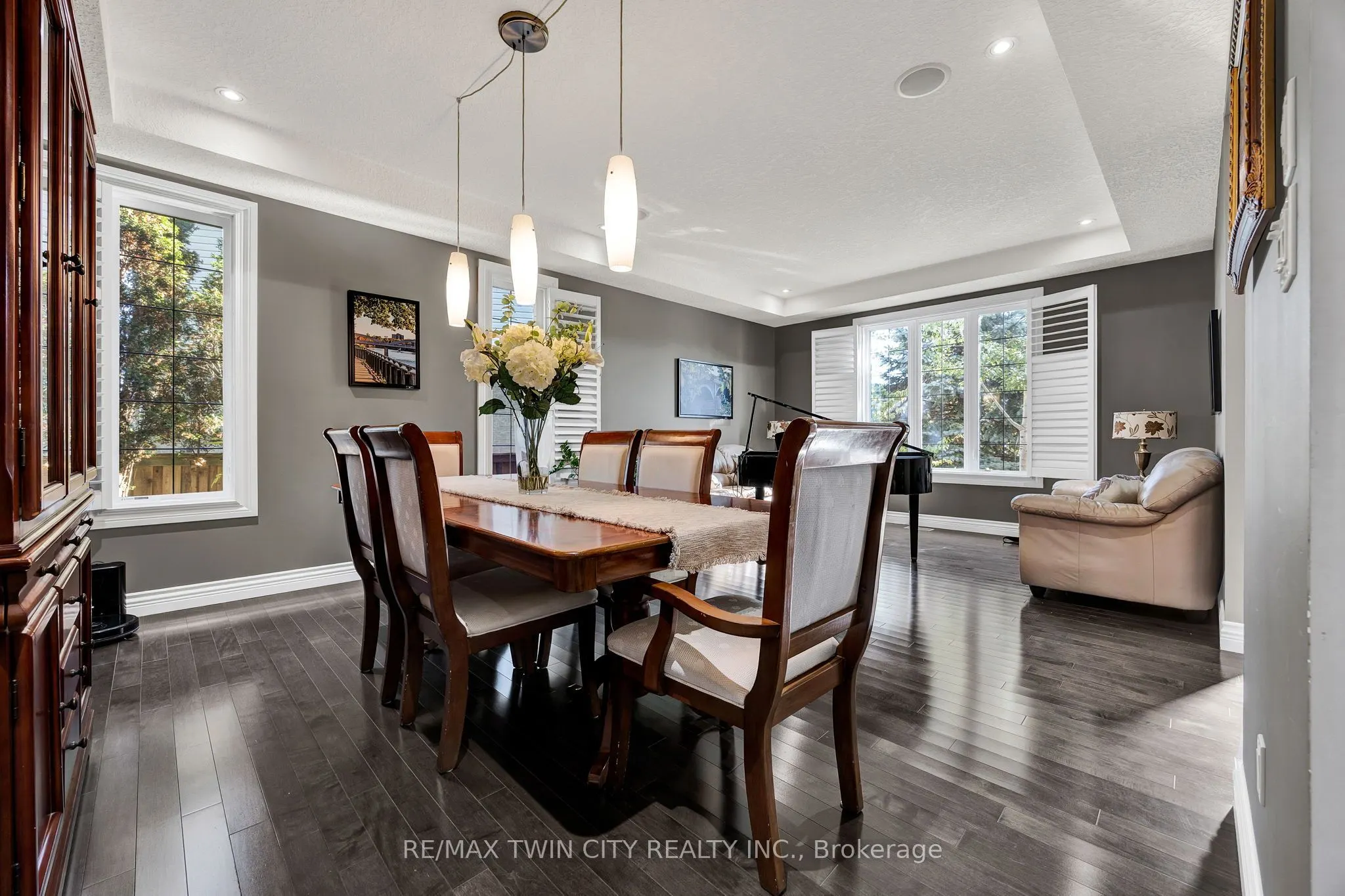 315 RIDEAU RIVER Place