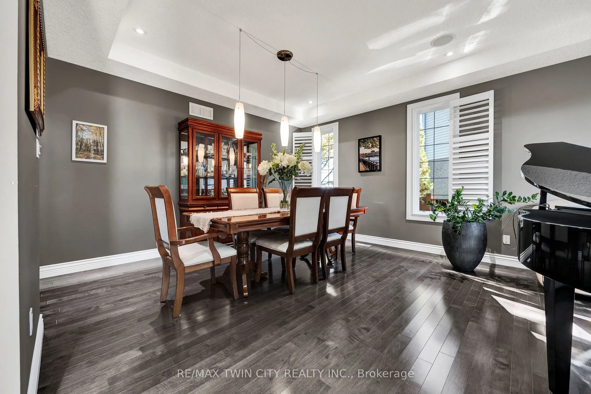 315 RIDEAU RIVER Place