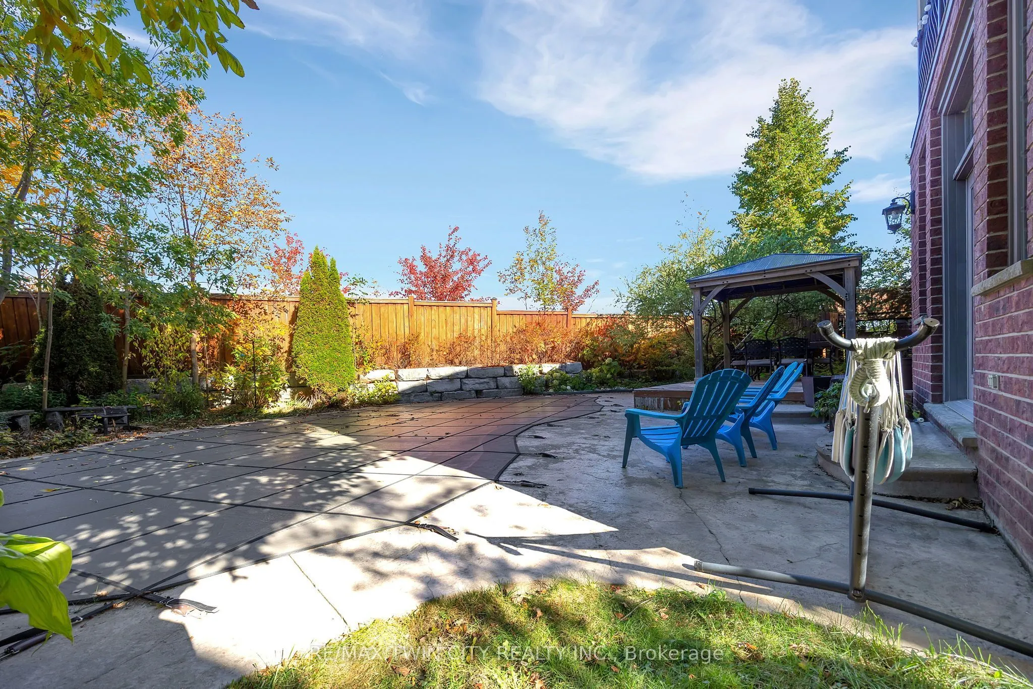 315 RIDEAU RIVER Place