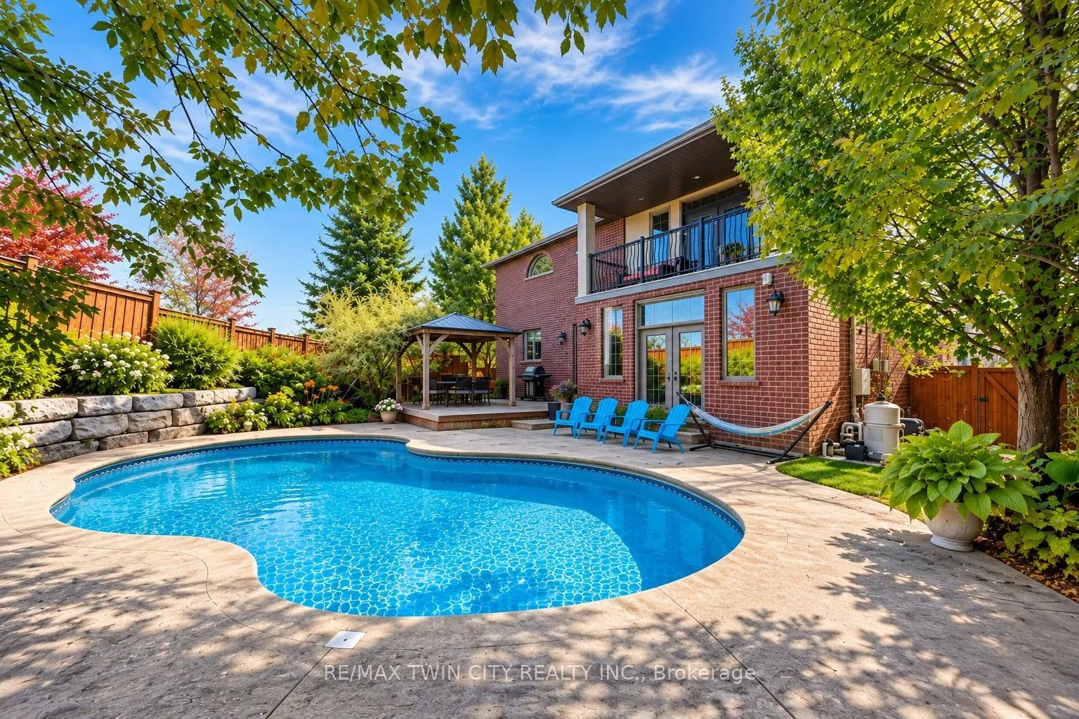 315 RIDEAU RIVER Place