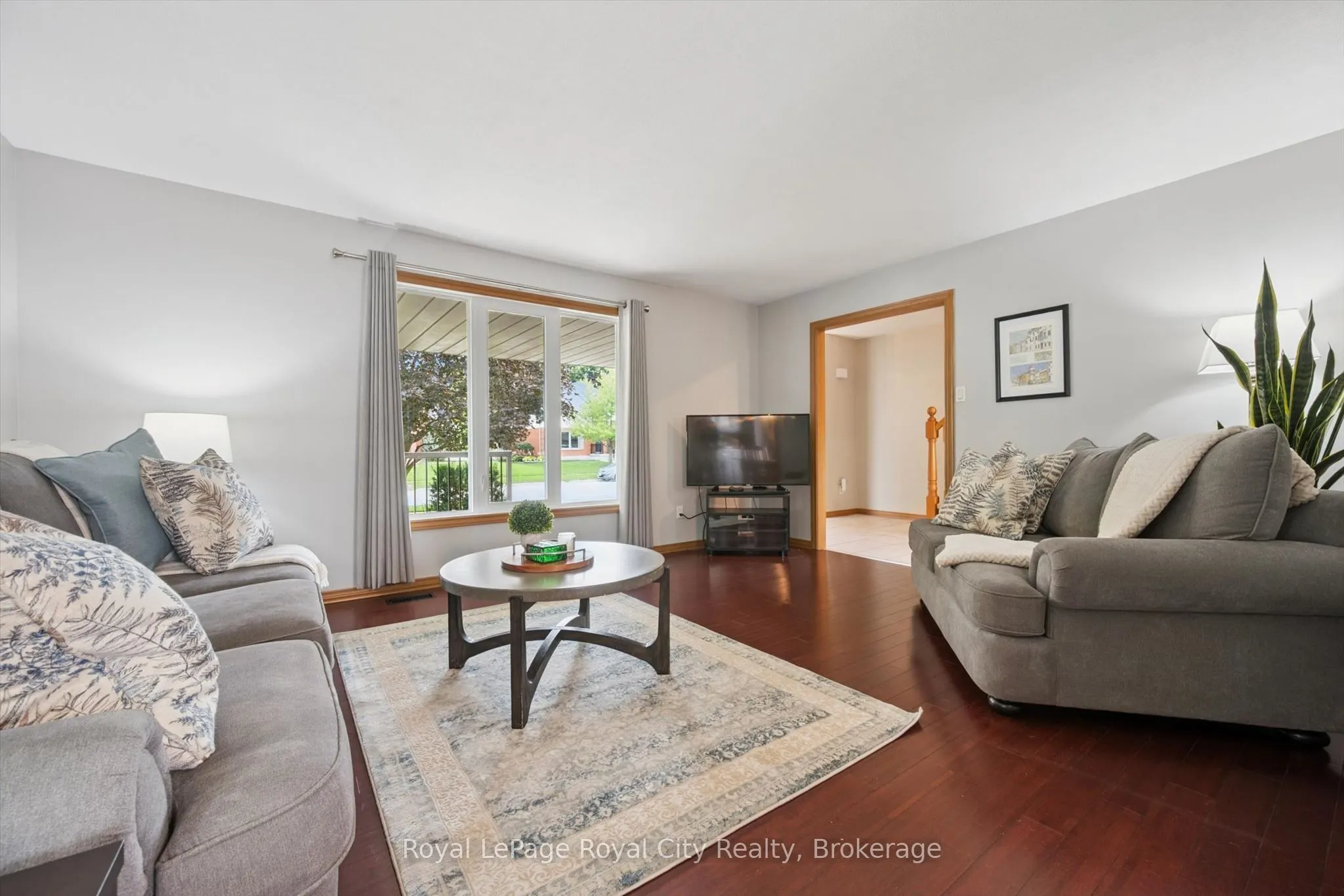 24 Greenwich Drive
