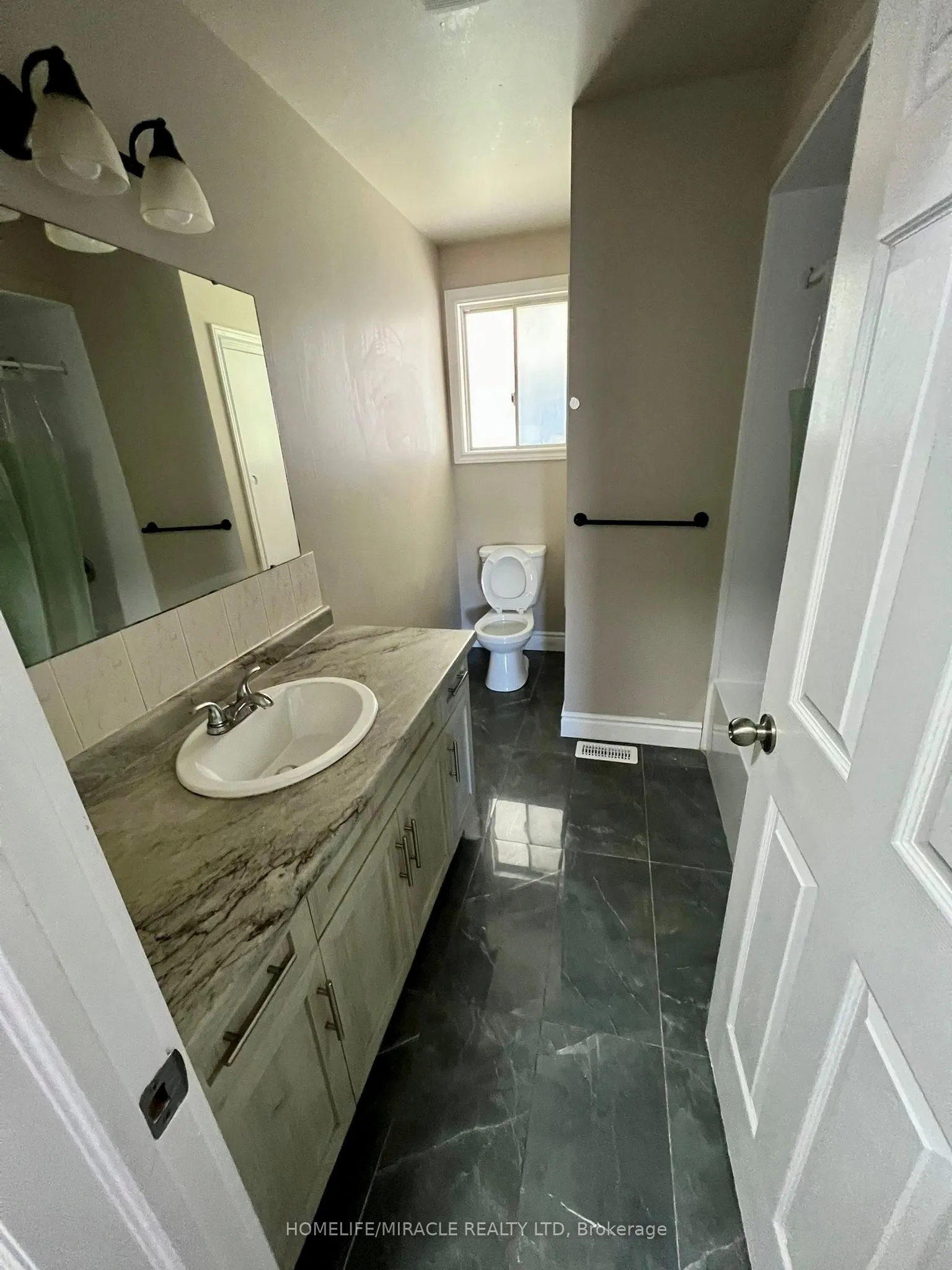 10 Trelawn Parkway #upper