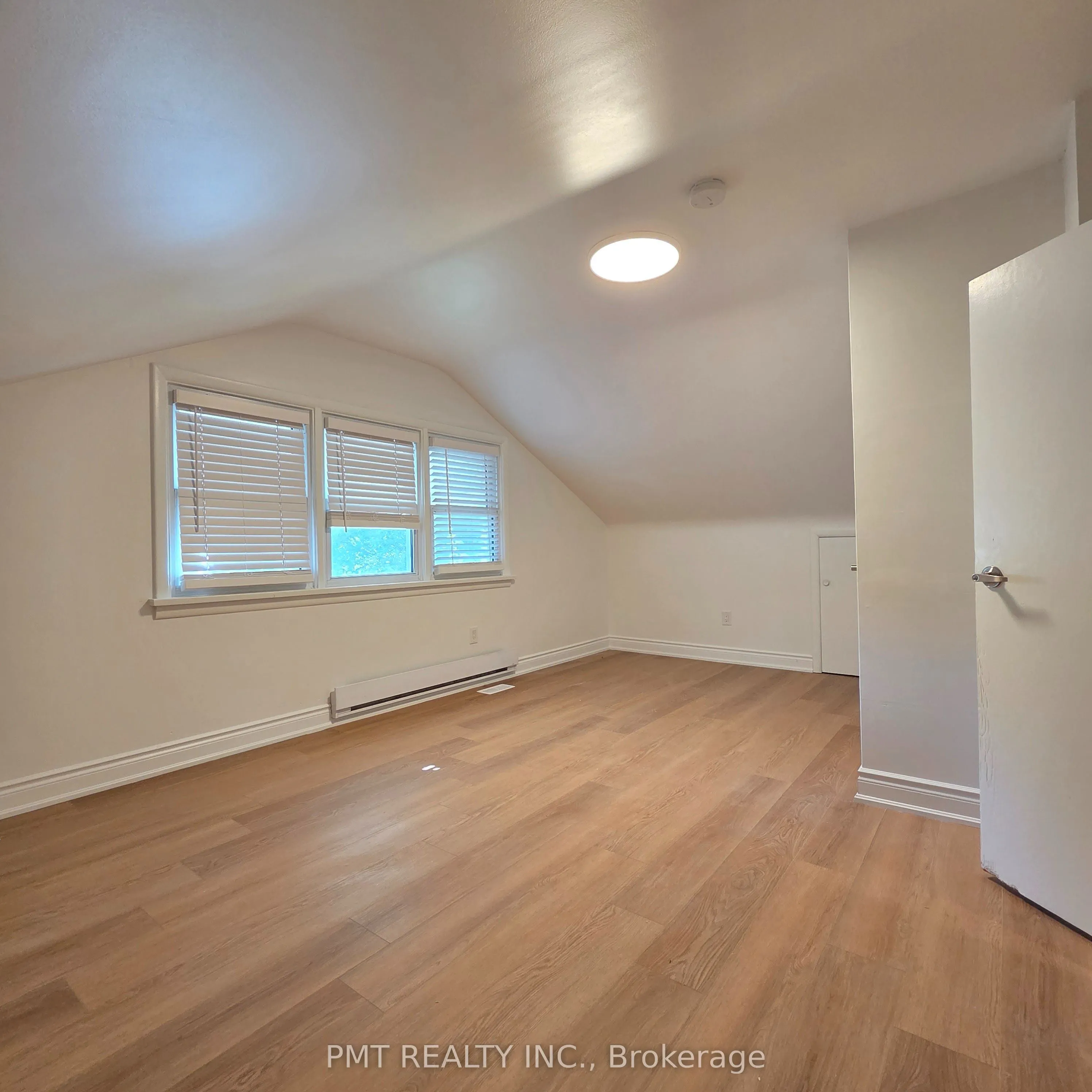 143 Elgin Crescent