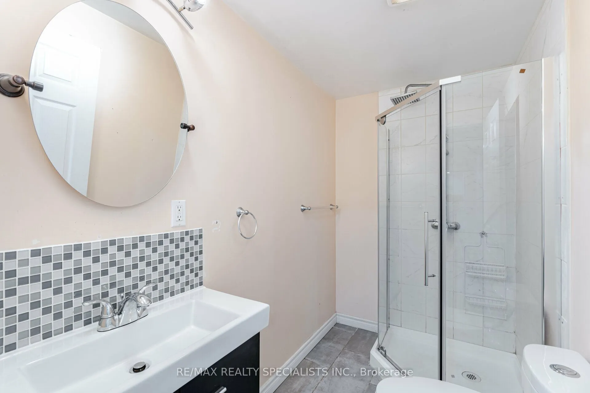 1435 Mickleborough Drive