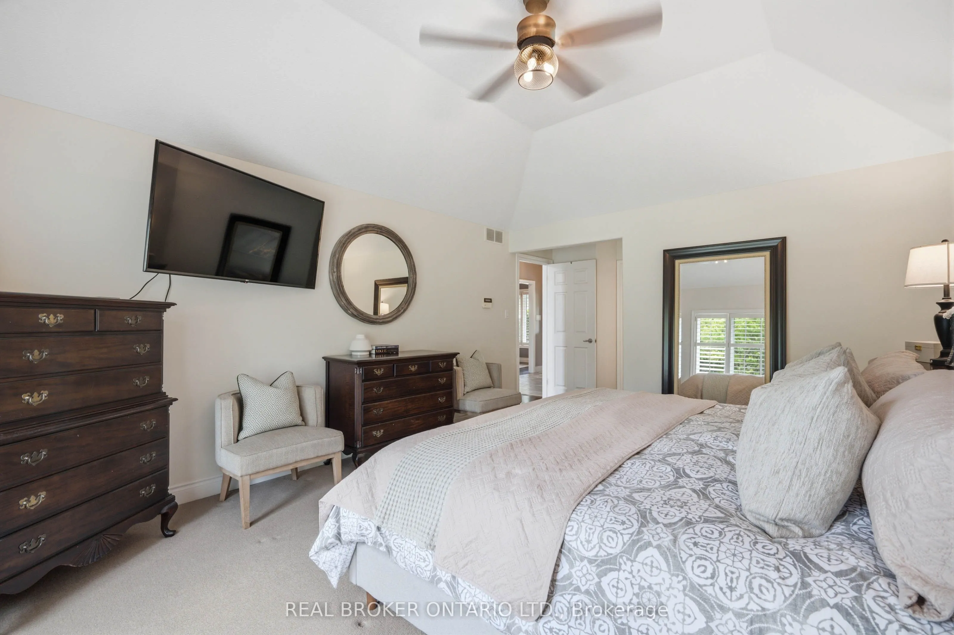 6 Pioneer Tower Crescent