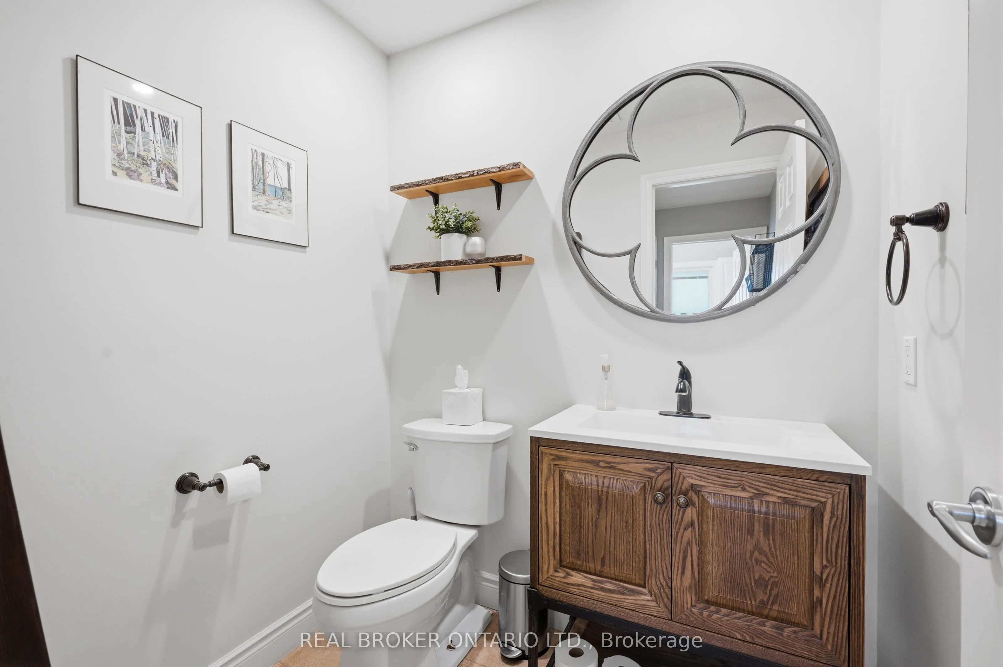 6 Pioneer Tower Crescent