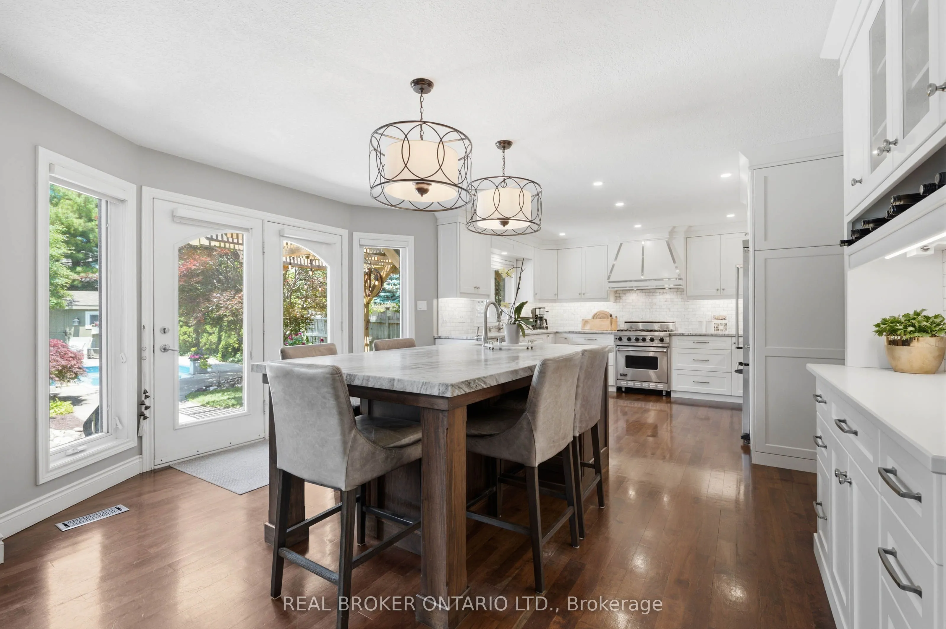 6 Pioneer Tower Crescent