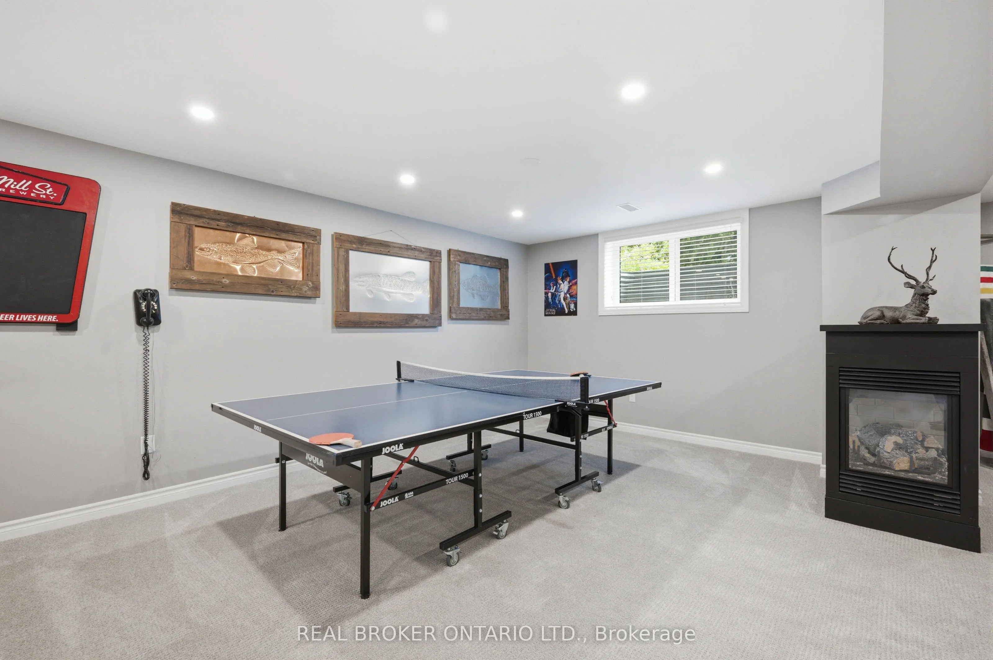 6 Pioneer Tower Crescent