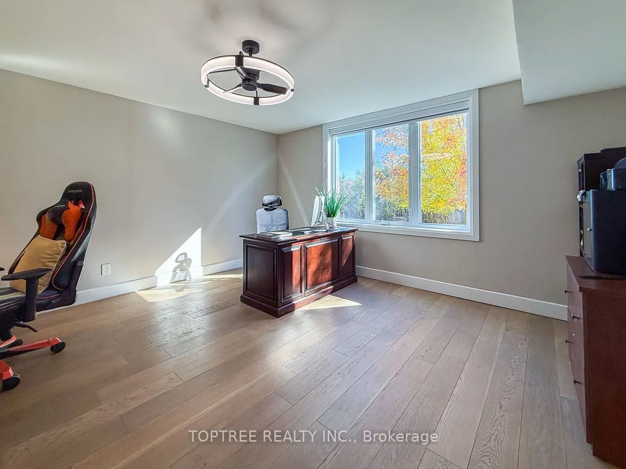 2290 Torrey Pines Way #29
