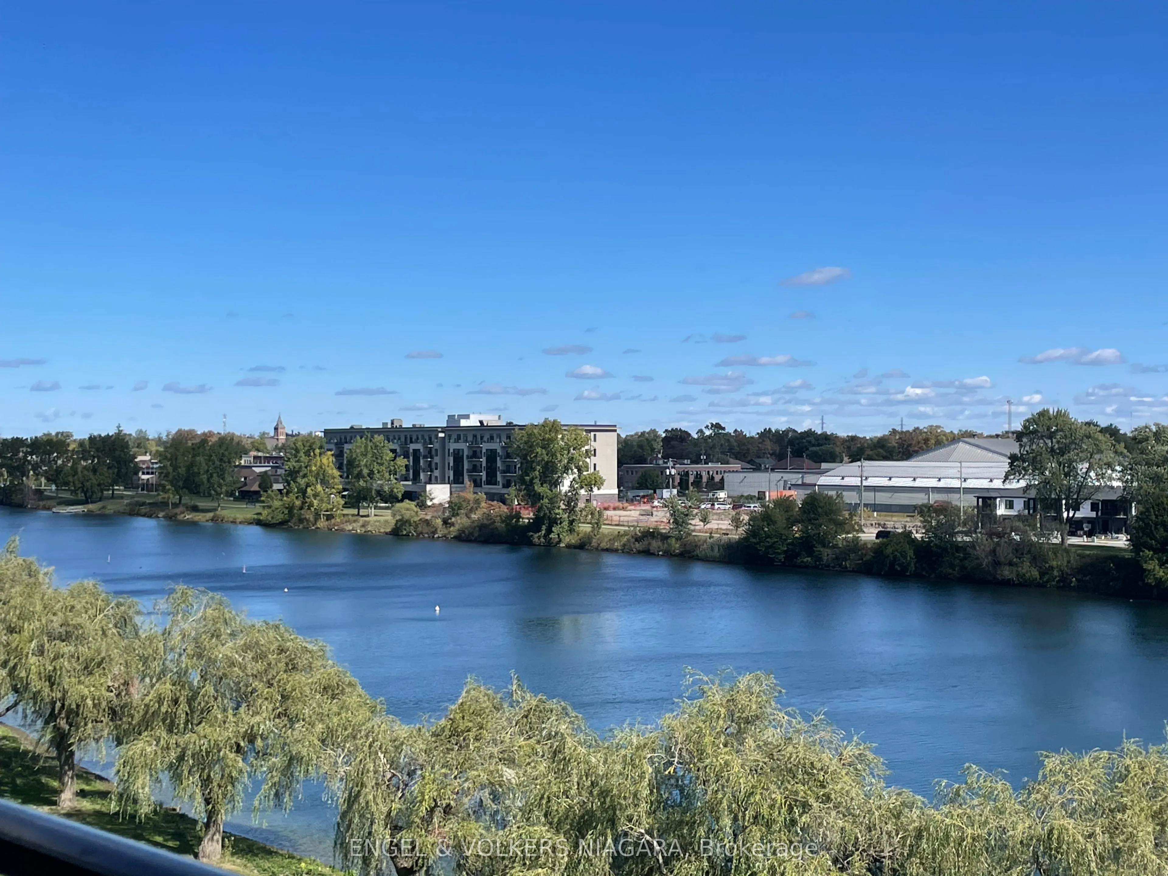 350 Prince Charles Drive S #528