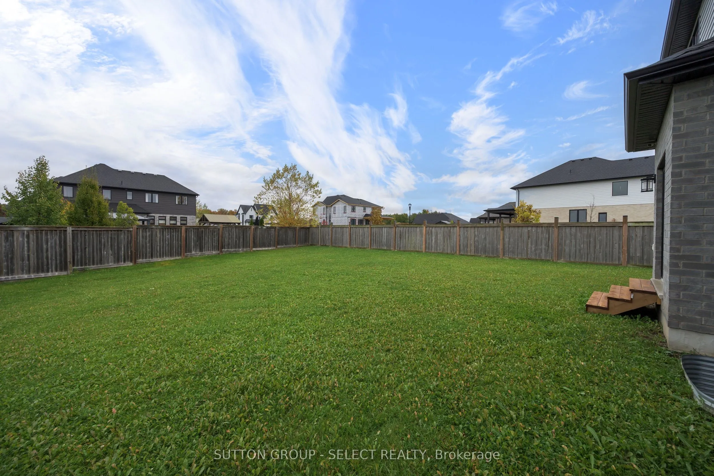 102 Timberwalk Trail