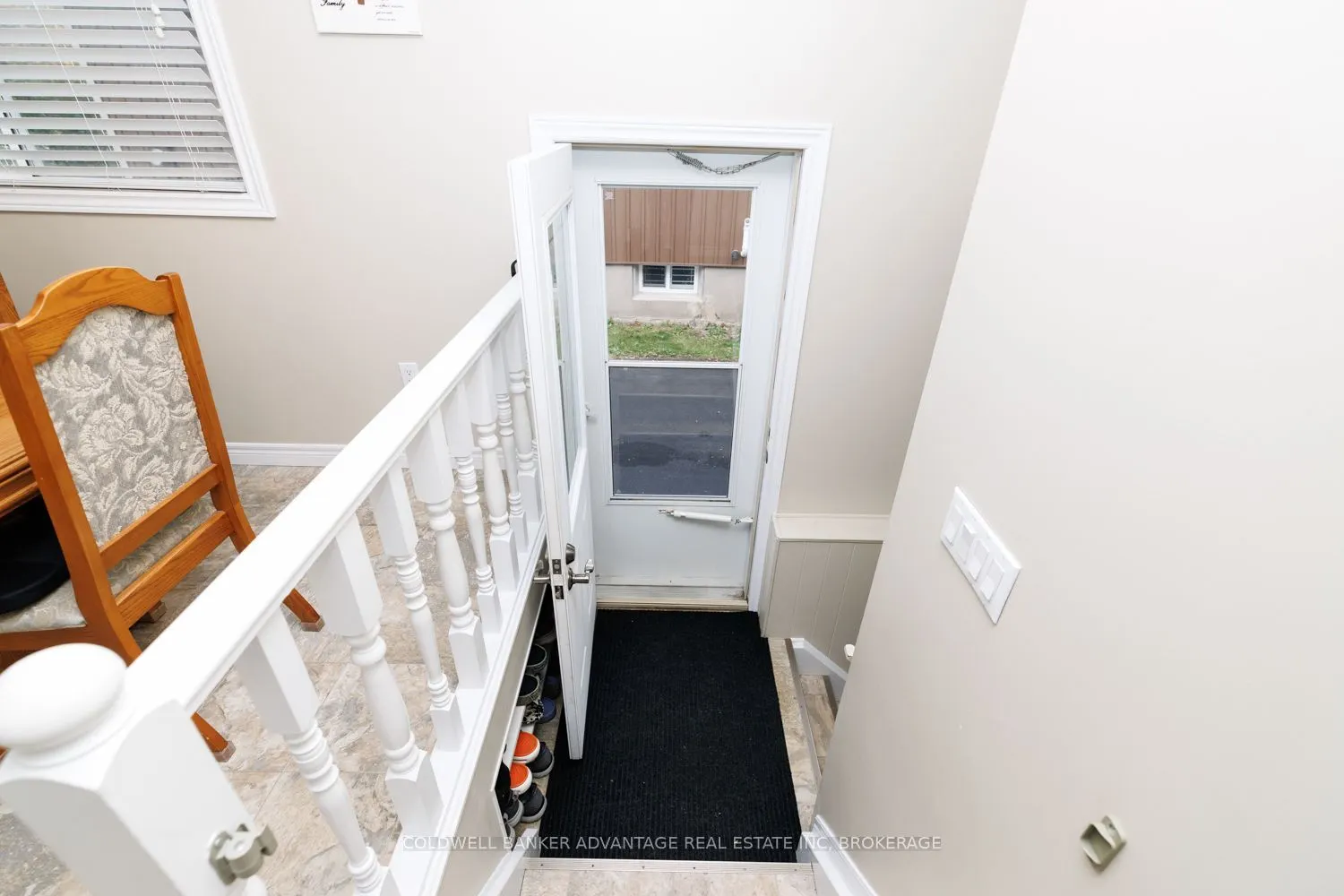 27 CHANTAL Court