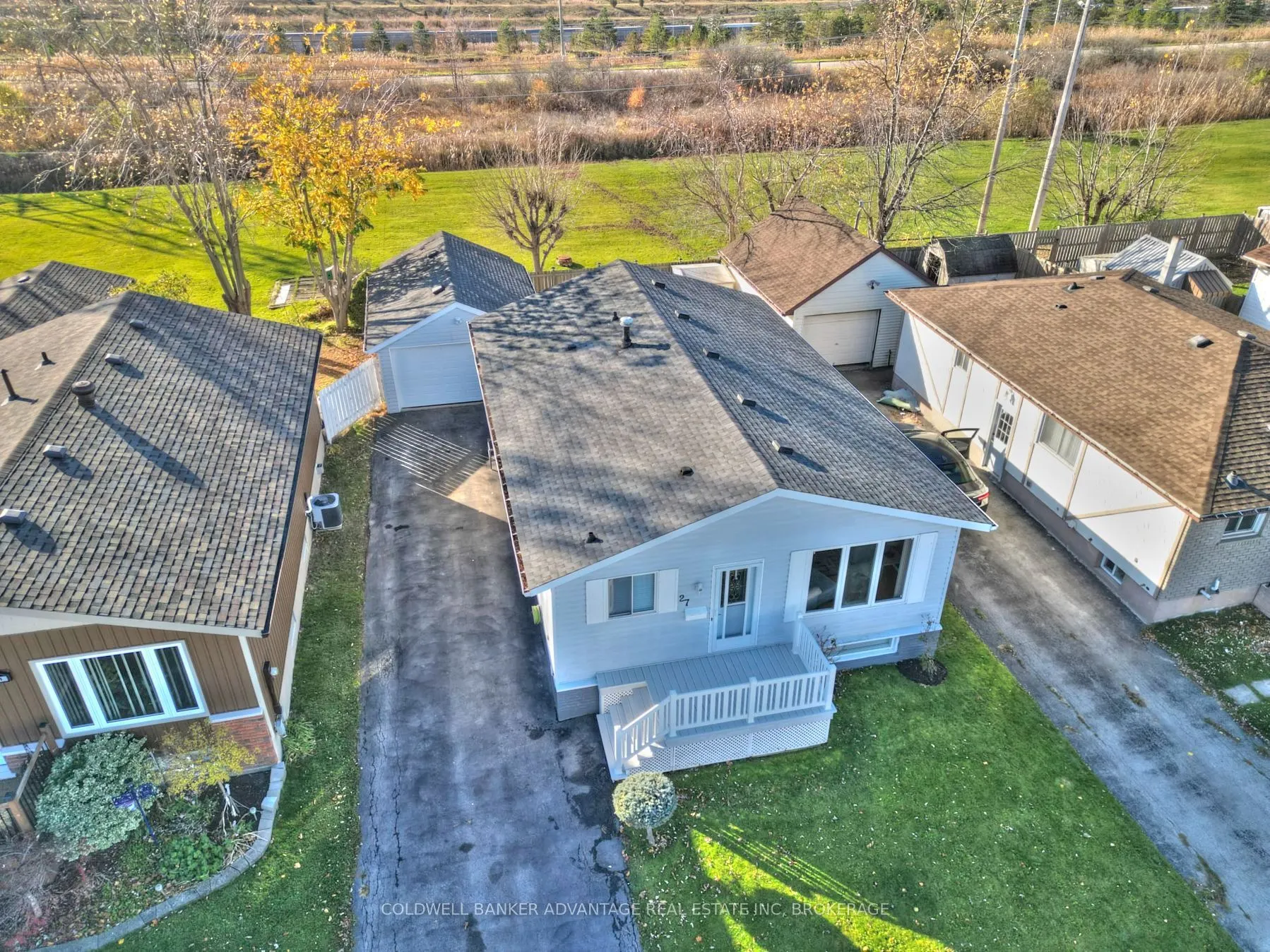 27 CHANTAL Court