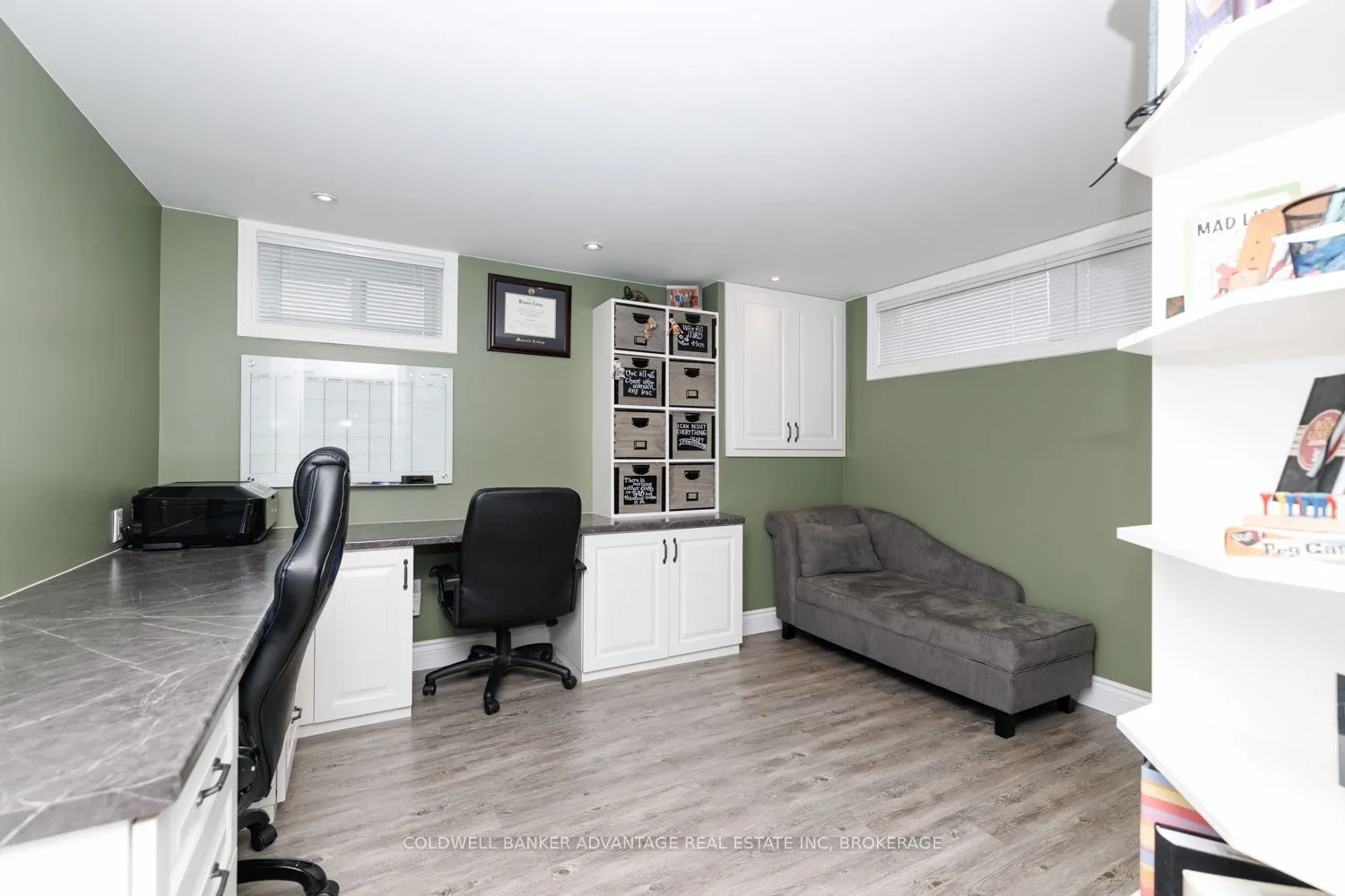 27 CHANTAL Court