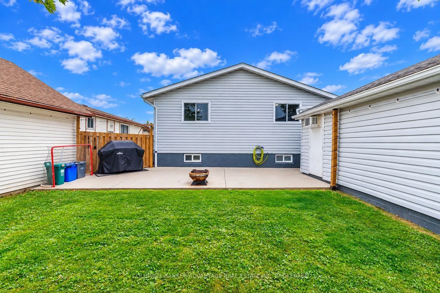 27 CHANTAL Court