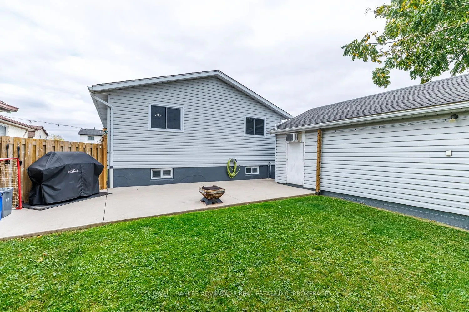 27 CHANTAL Court