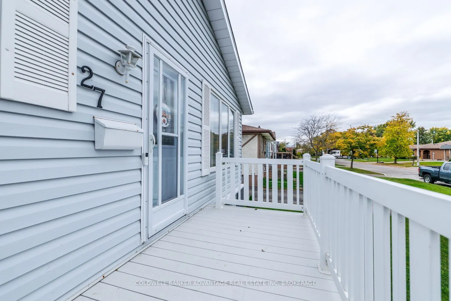 27 CHANTAL Court