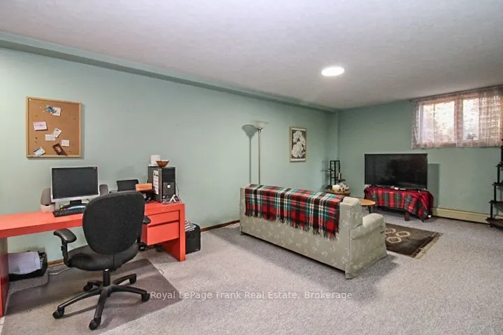 1561 Cherryhill Road
