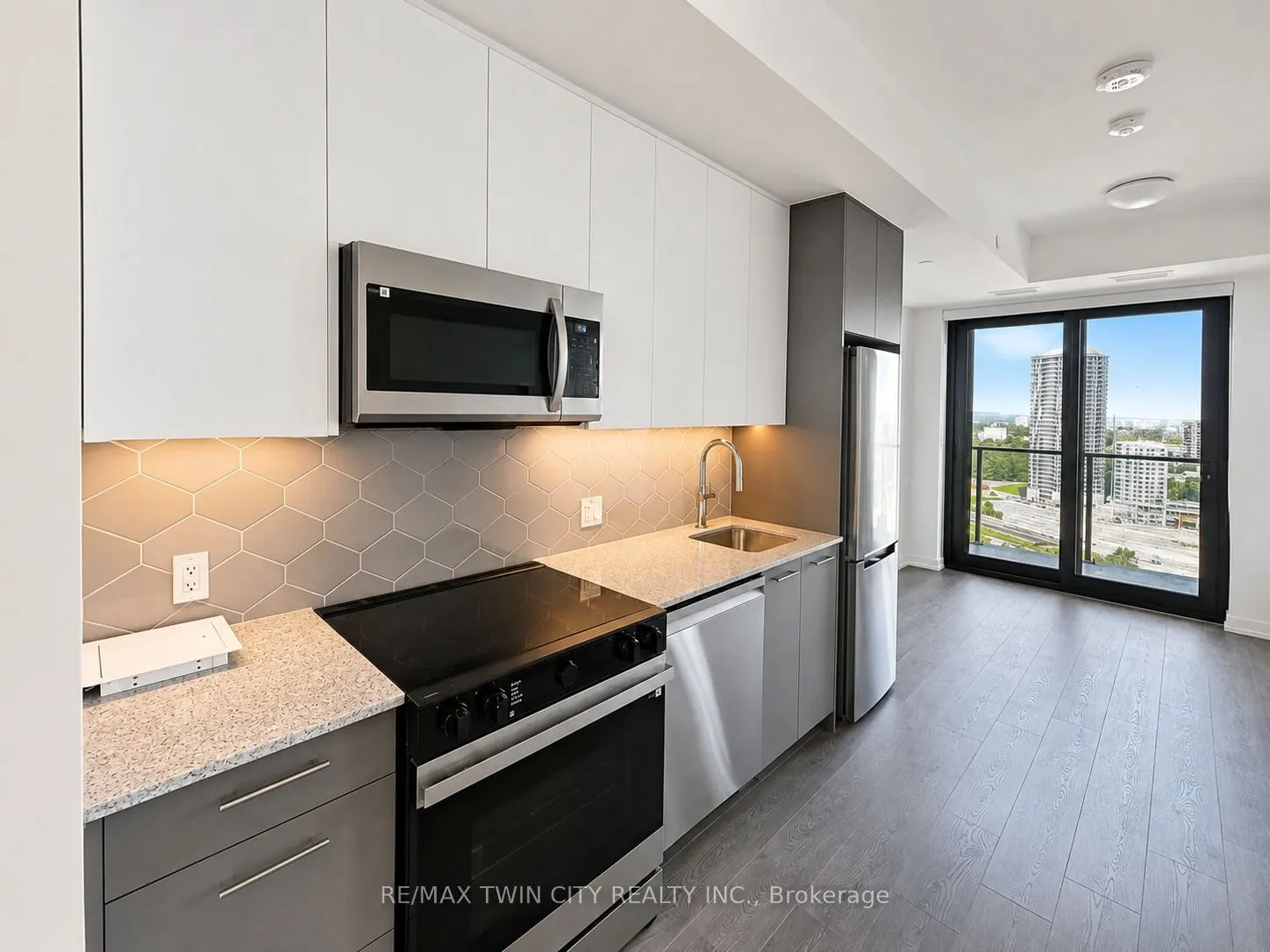 30 Francis Street S #3311
