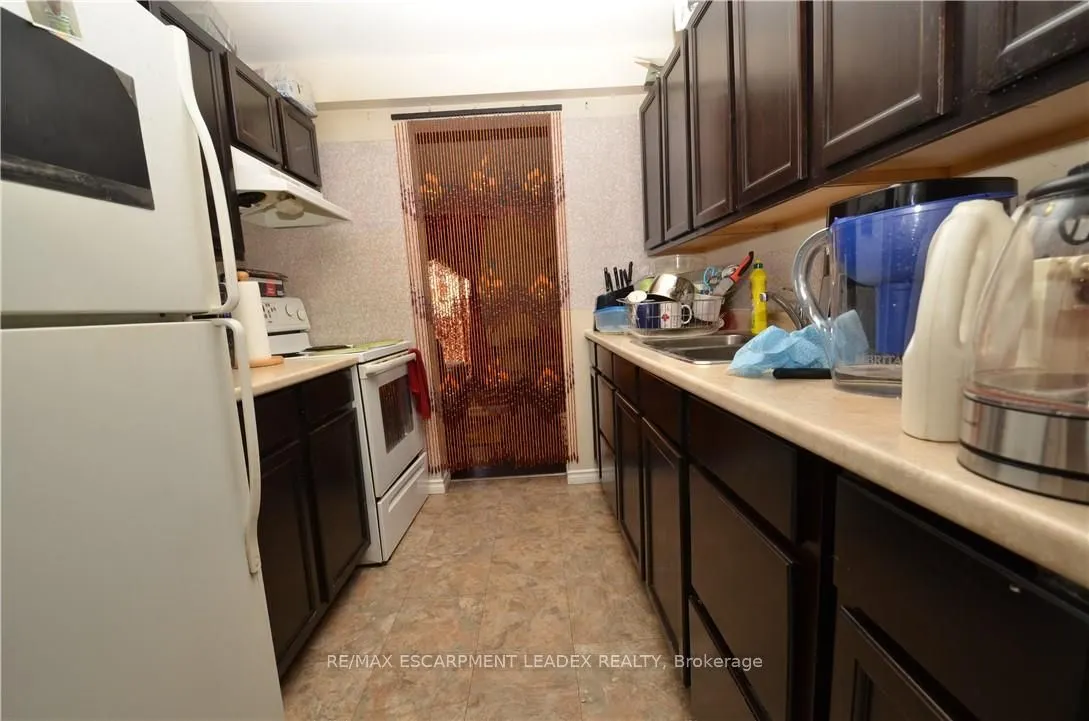 490 GREY Street E #23