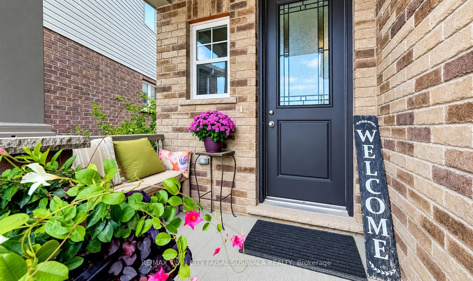 43 Rivertrail Avenue