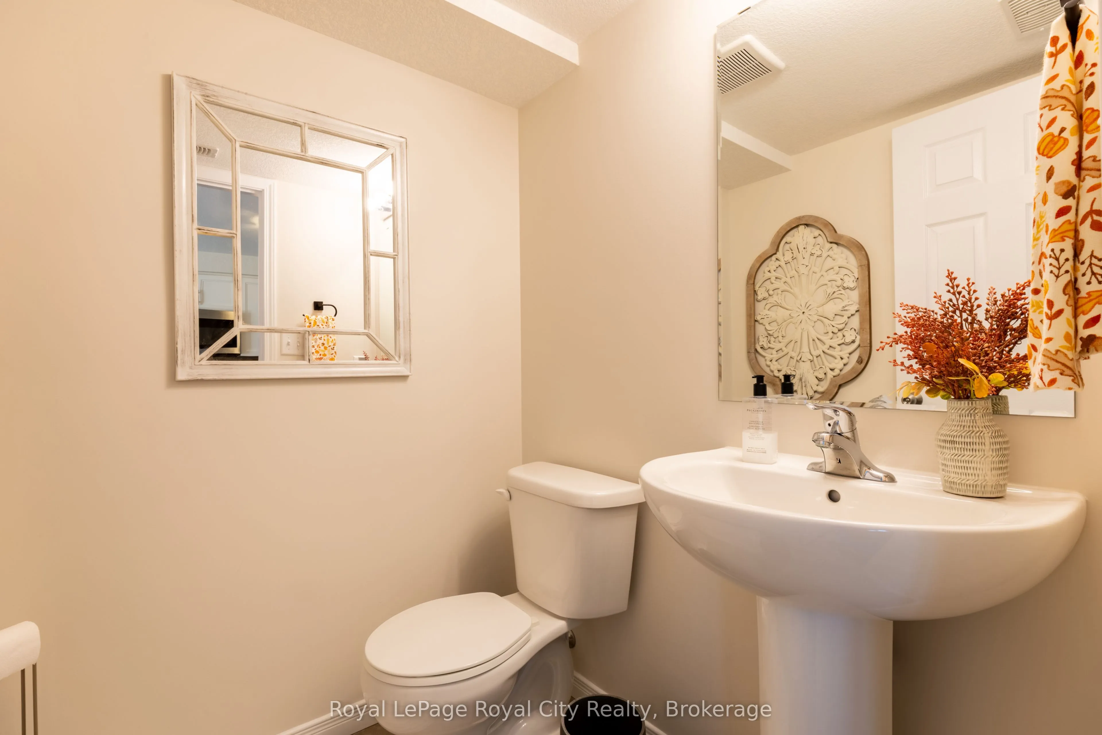 1989 Ottawa Street S #23C