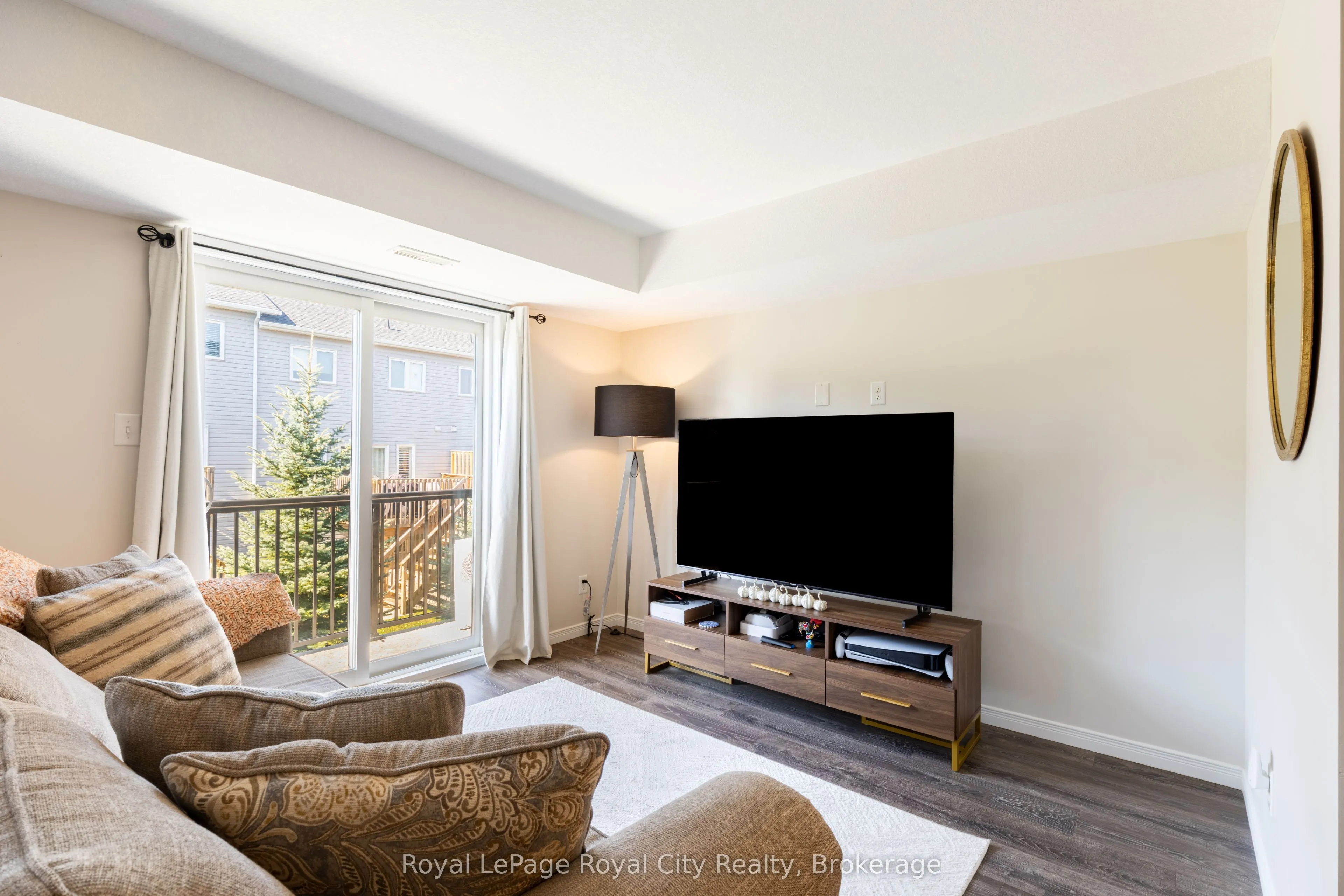 1989 Ottawa Street S #23C