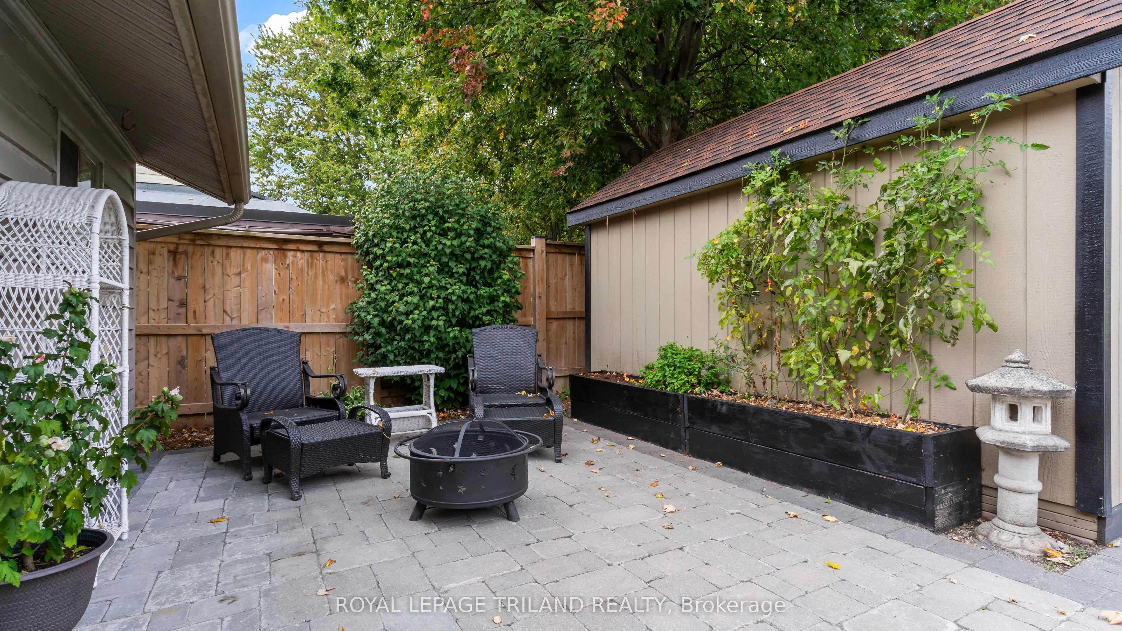 282 ROSS Street