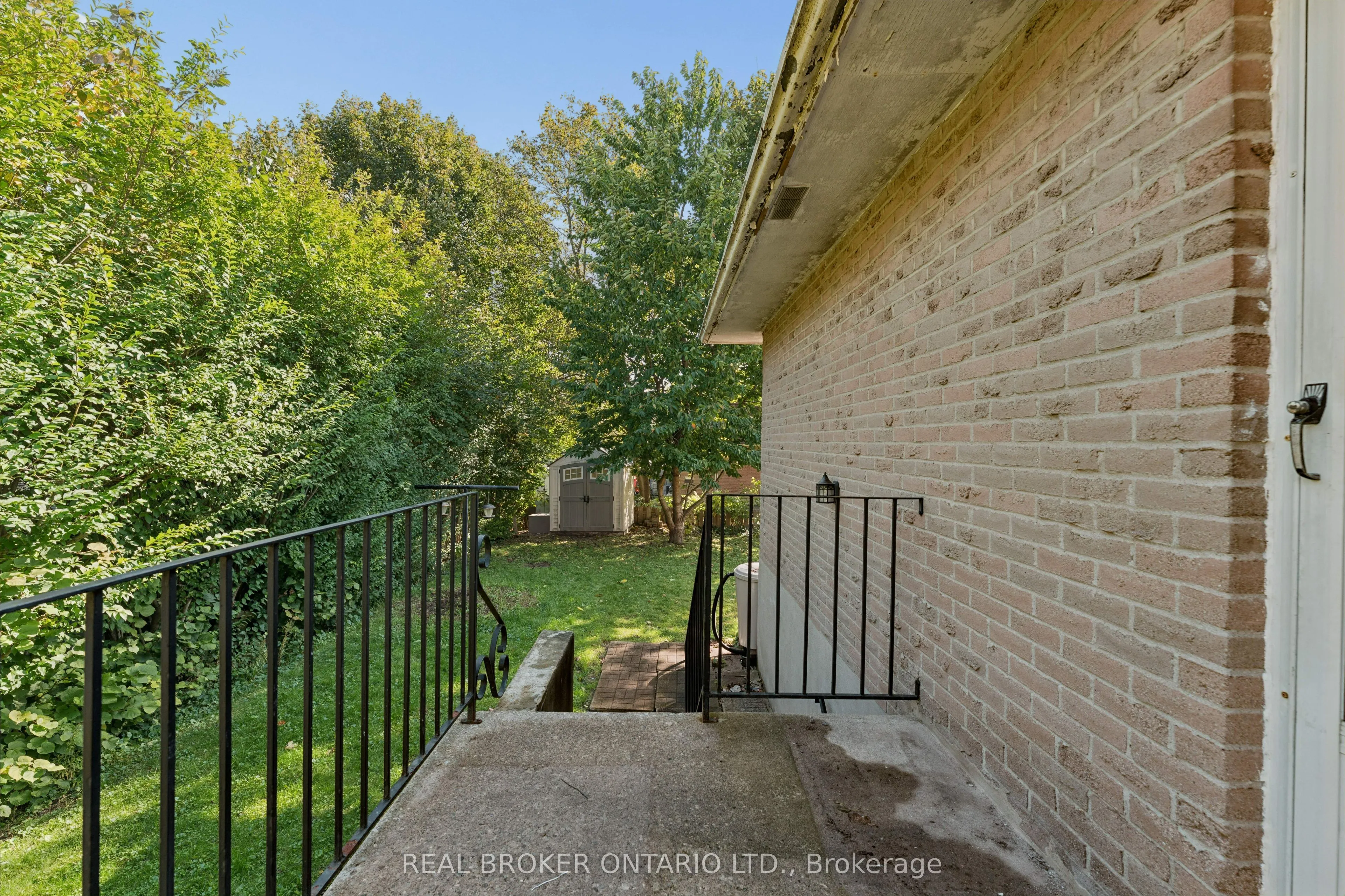 530 Glen Forrest Boulevard