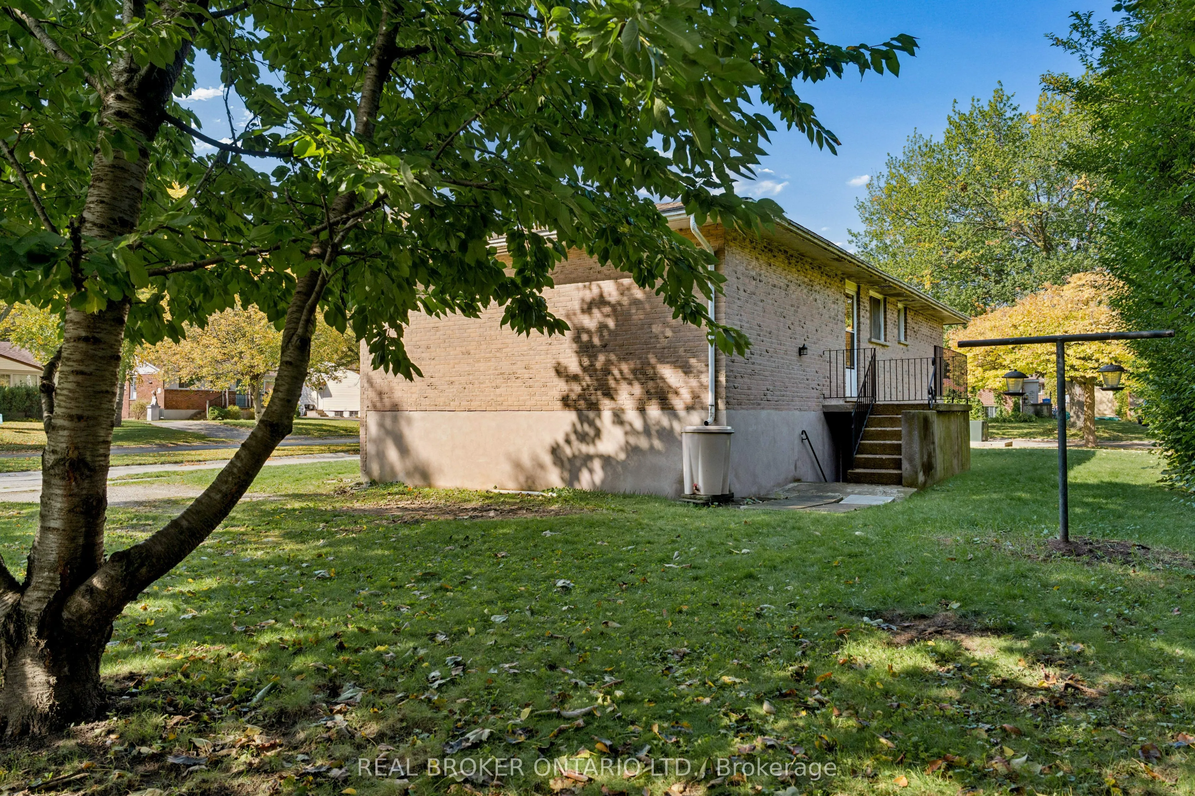 530 Glen Forrest Boulevard