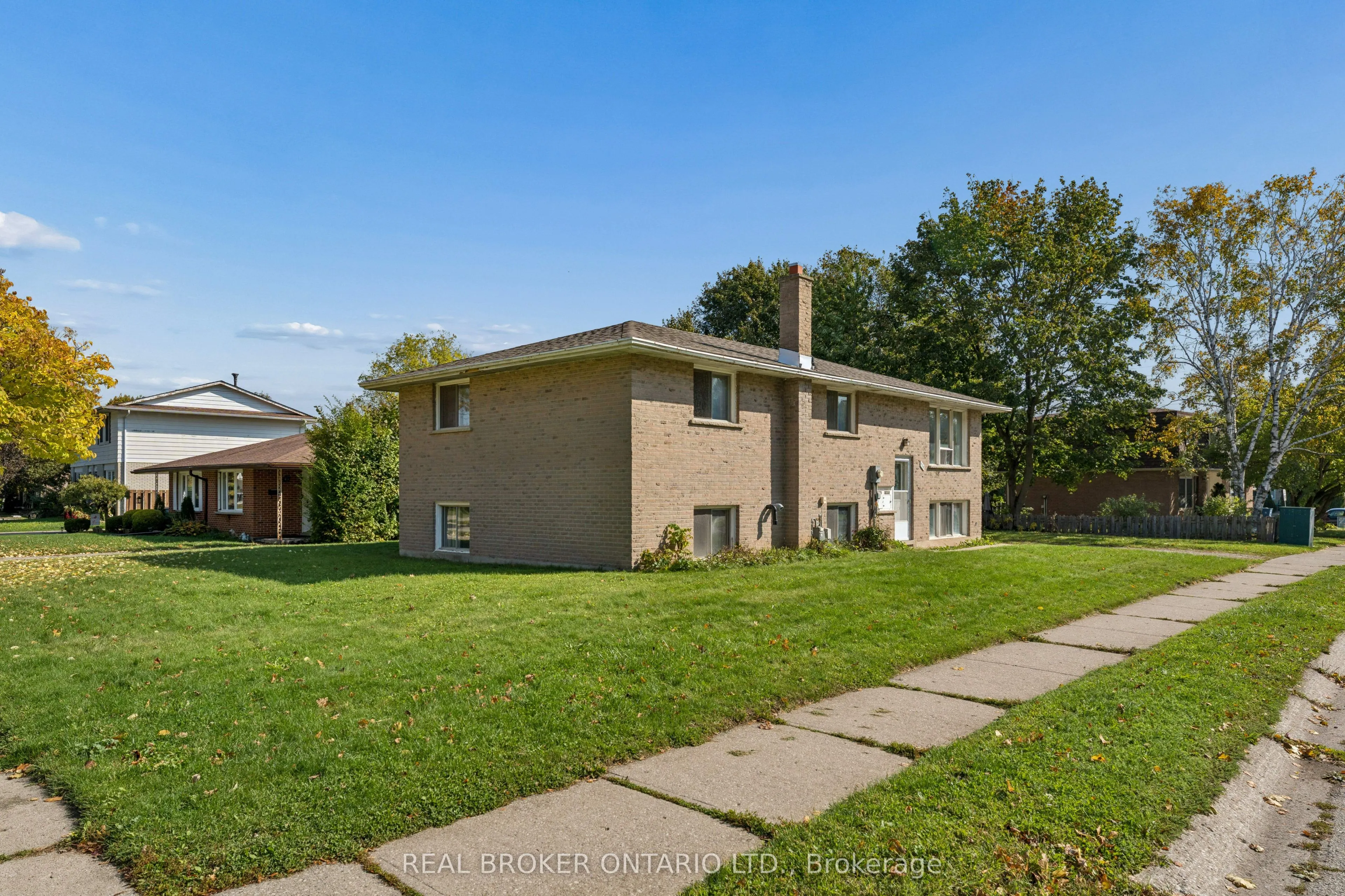 530 Glen Forrest Boulevard