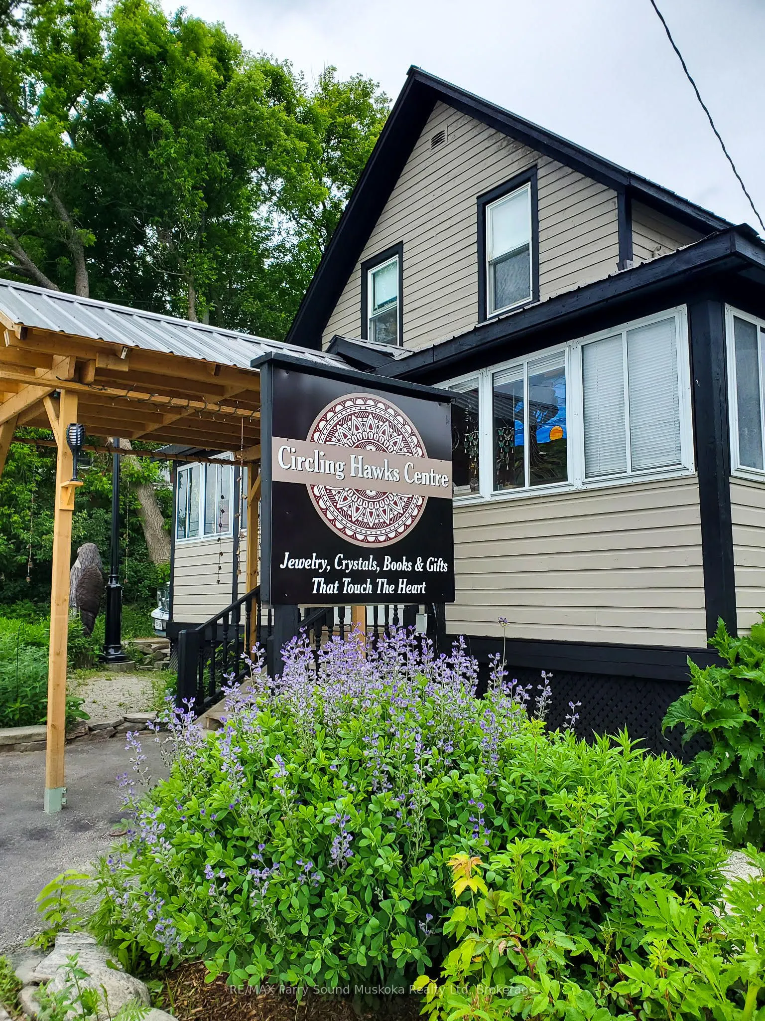 156 Ontario Street