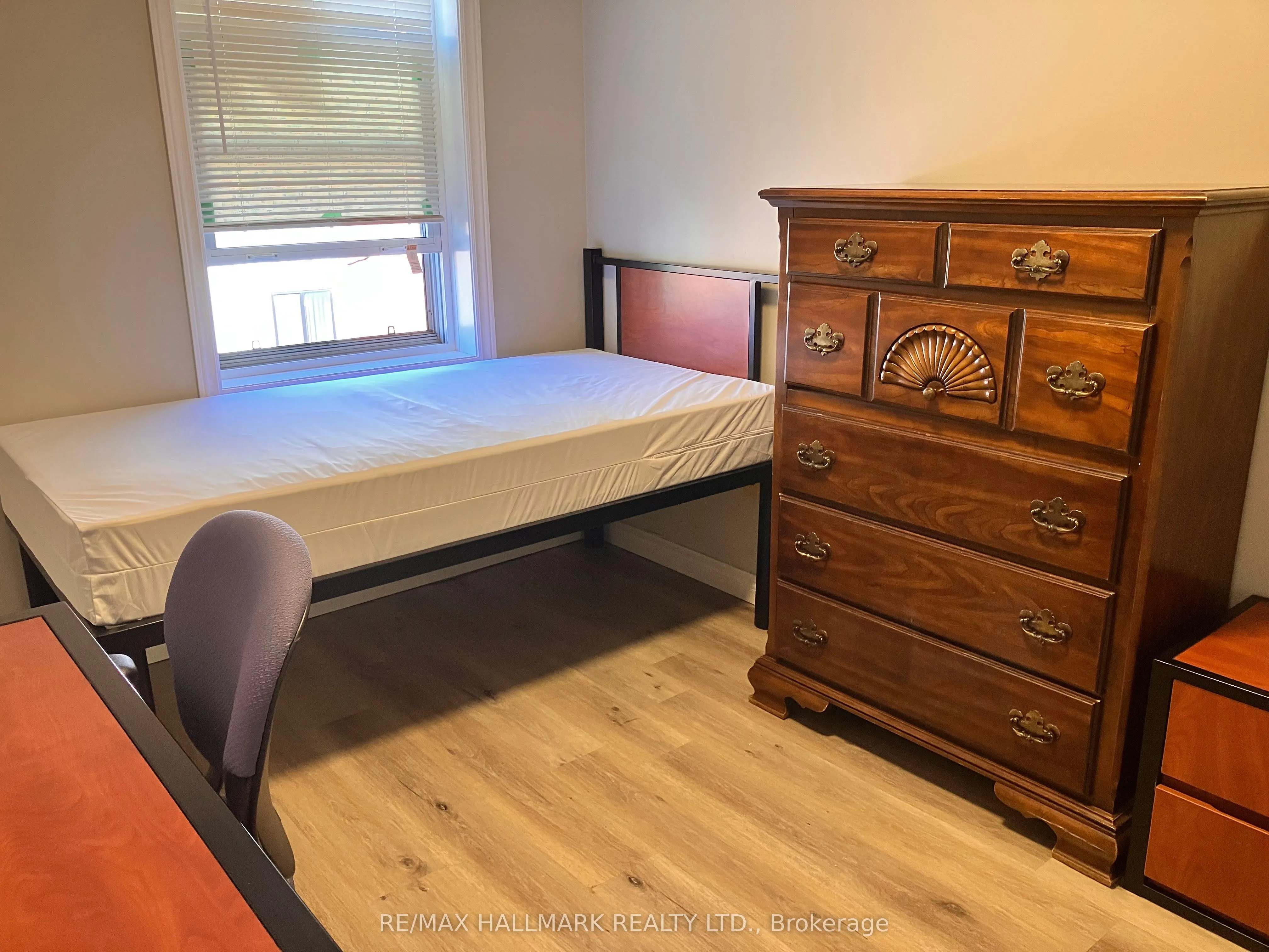 271 Lester Street #301