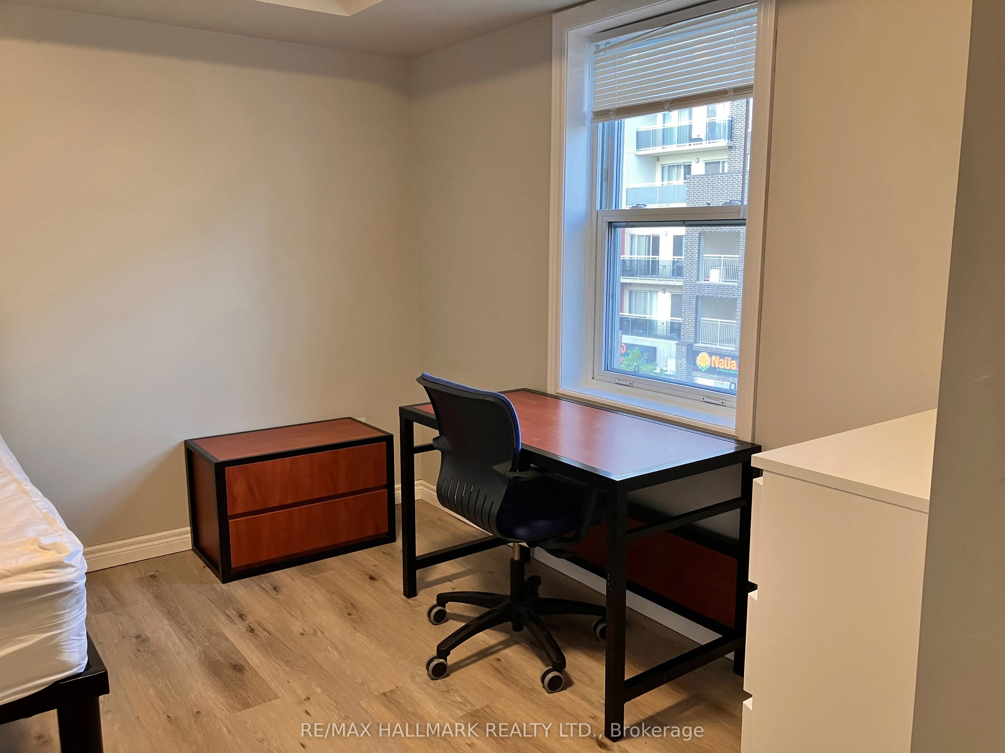 271 Lester Street #301
