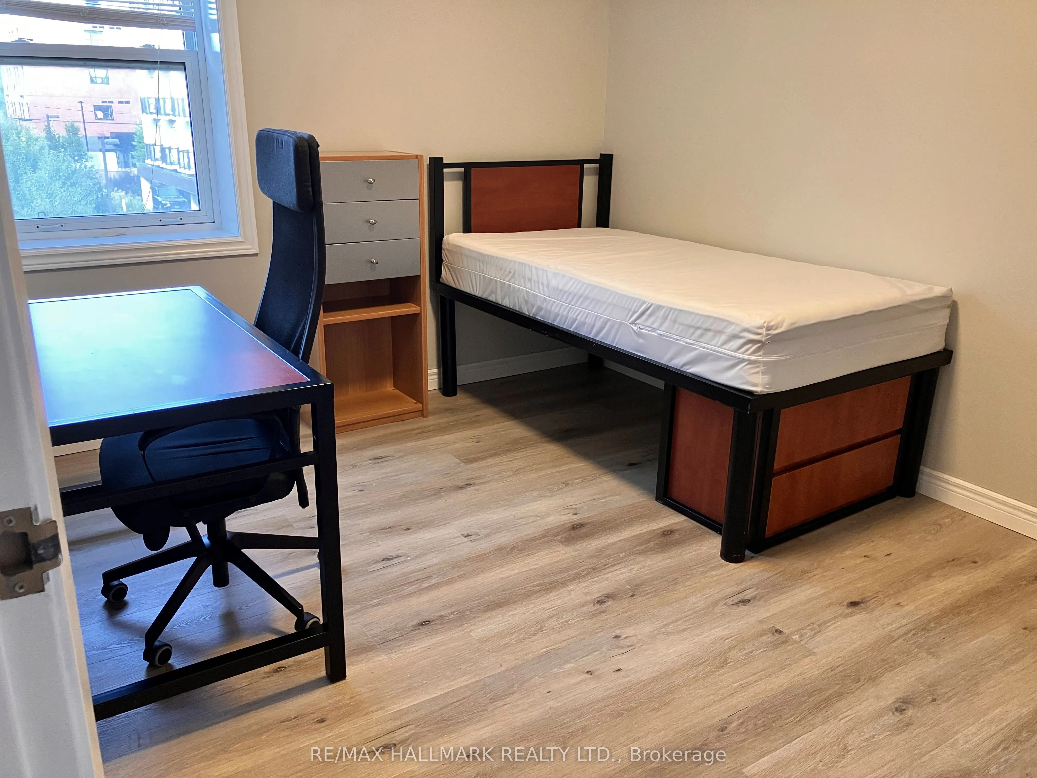 271 Lester Street #301