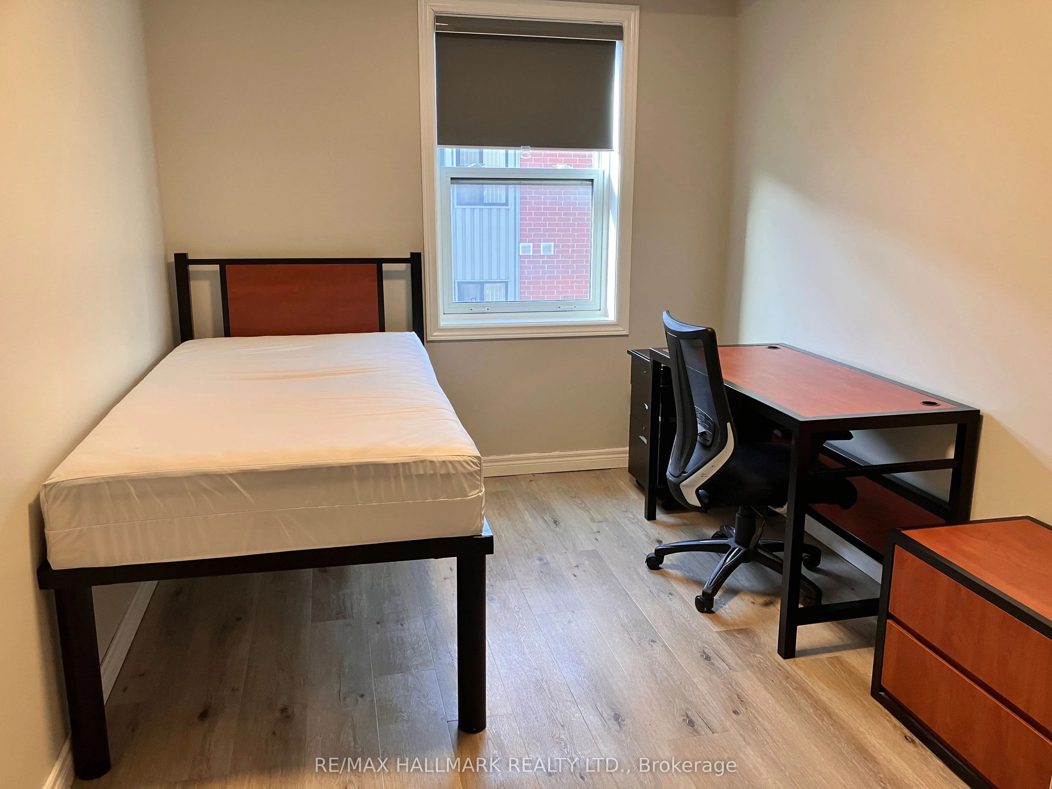 271 Lester Street #301