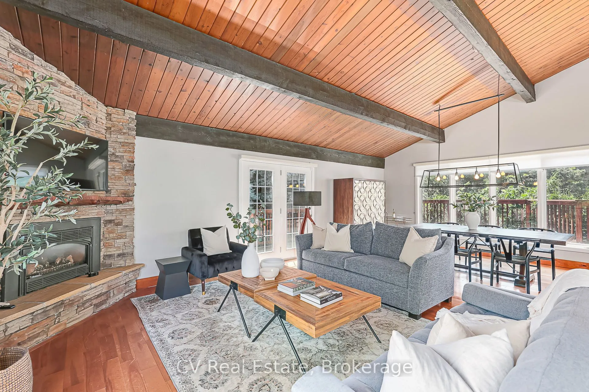 156 Chamonix Crescent