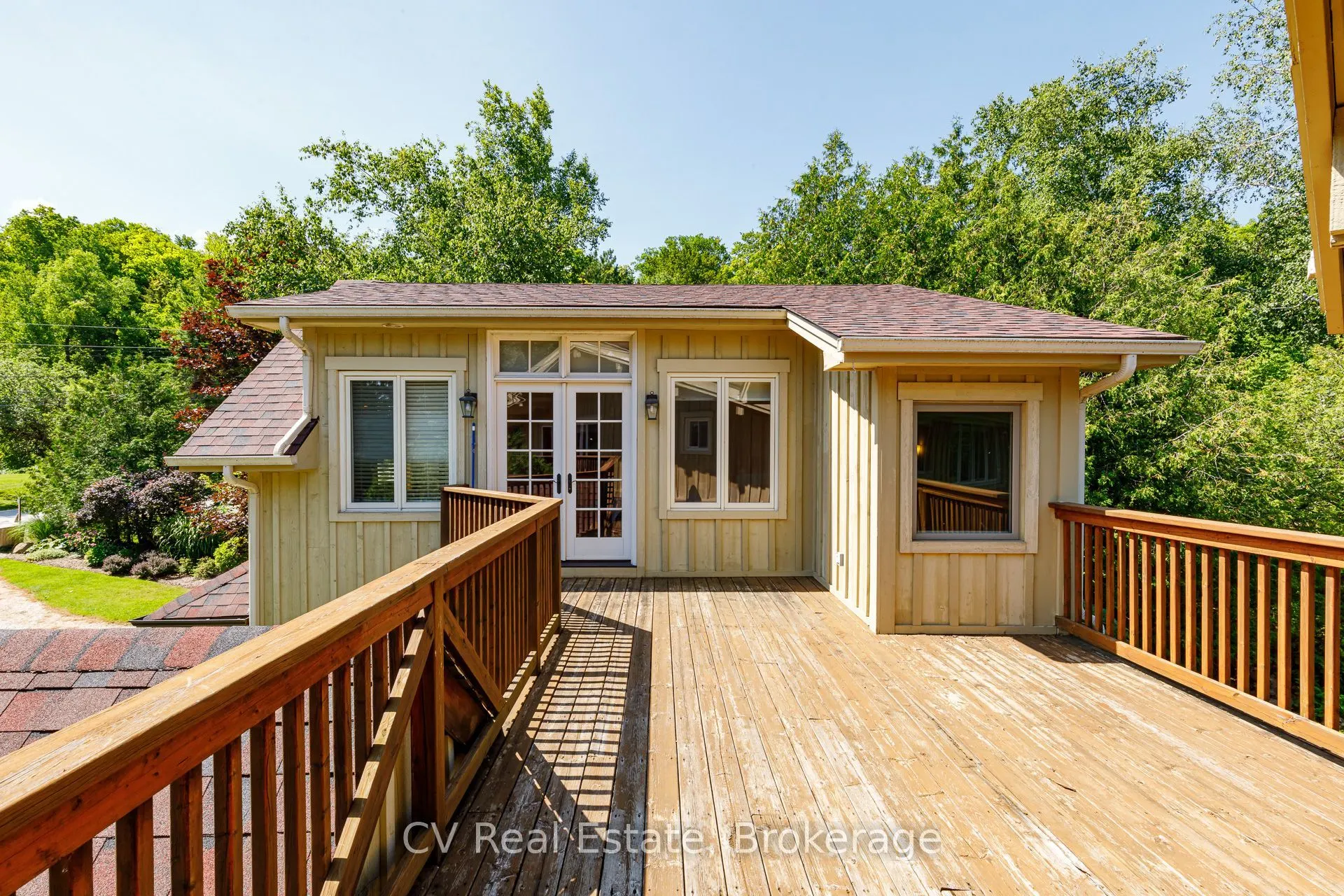 156 Chamonix Crescent