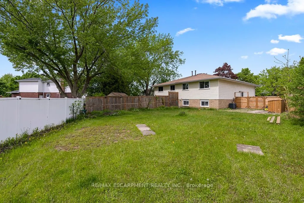24 TARA Crescent