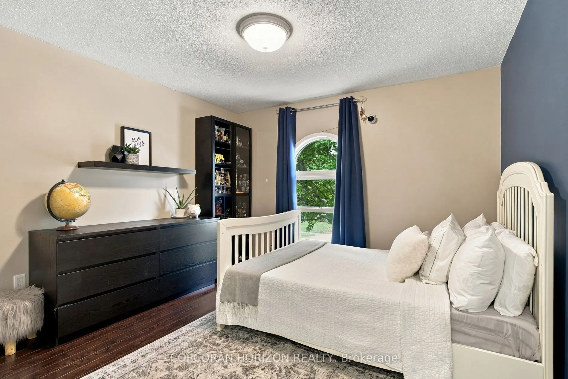 11 Sandalwood Drive